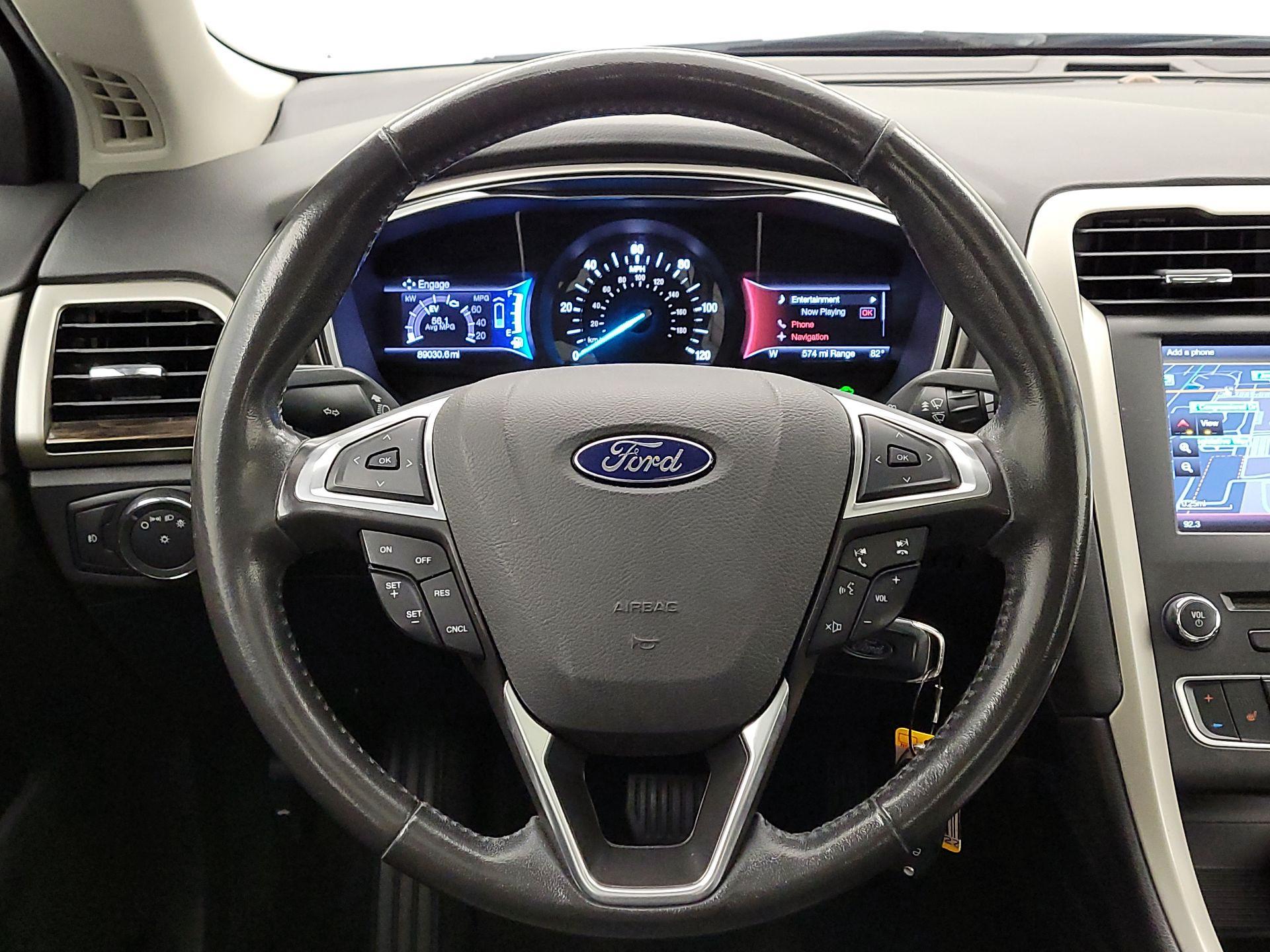 Thumbnail: 2016 Ford Fusion - 10