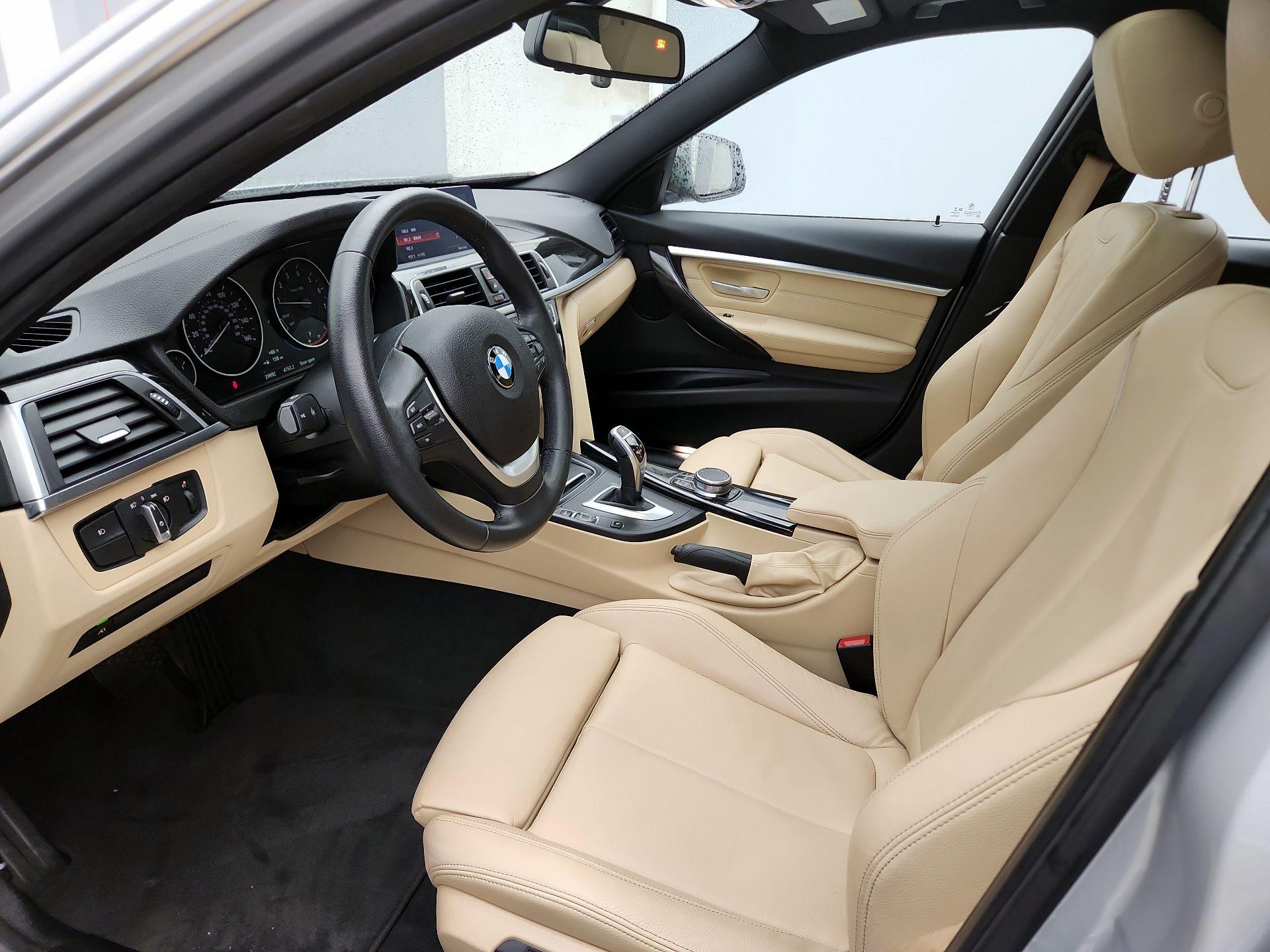 Thumbnail: 2018 BMW 3 Series - 11