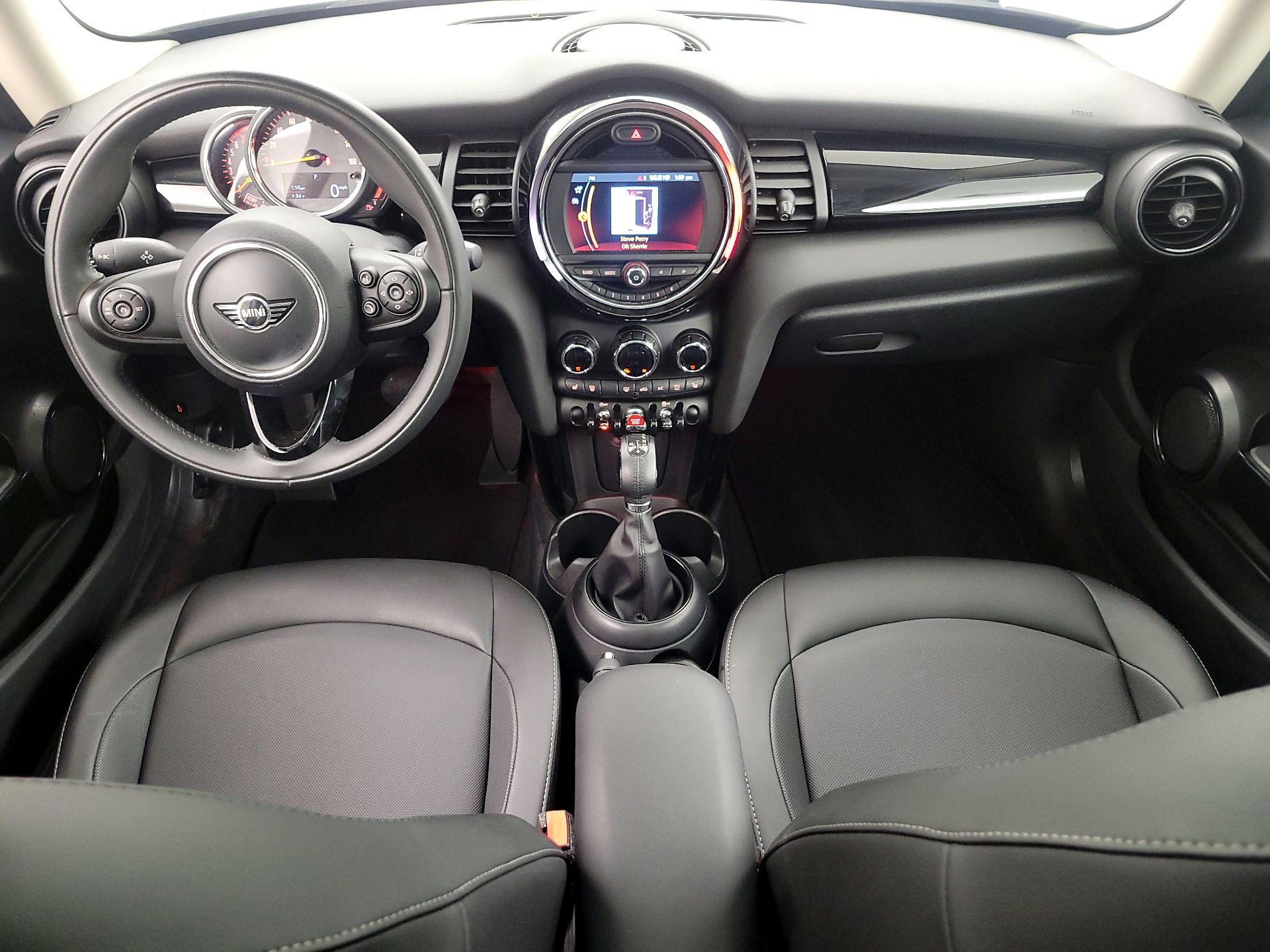 Thumbnail: 2019 MINI Cooper Hardtop - 9