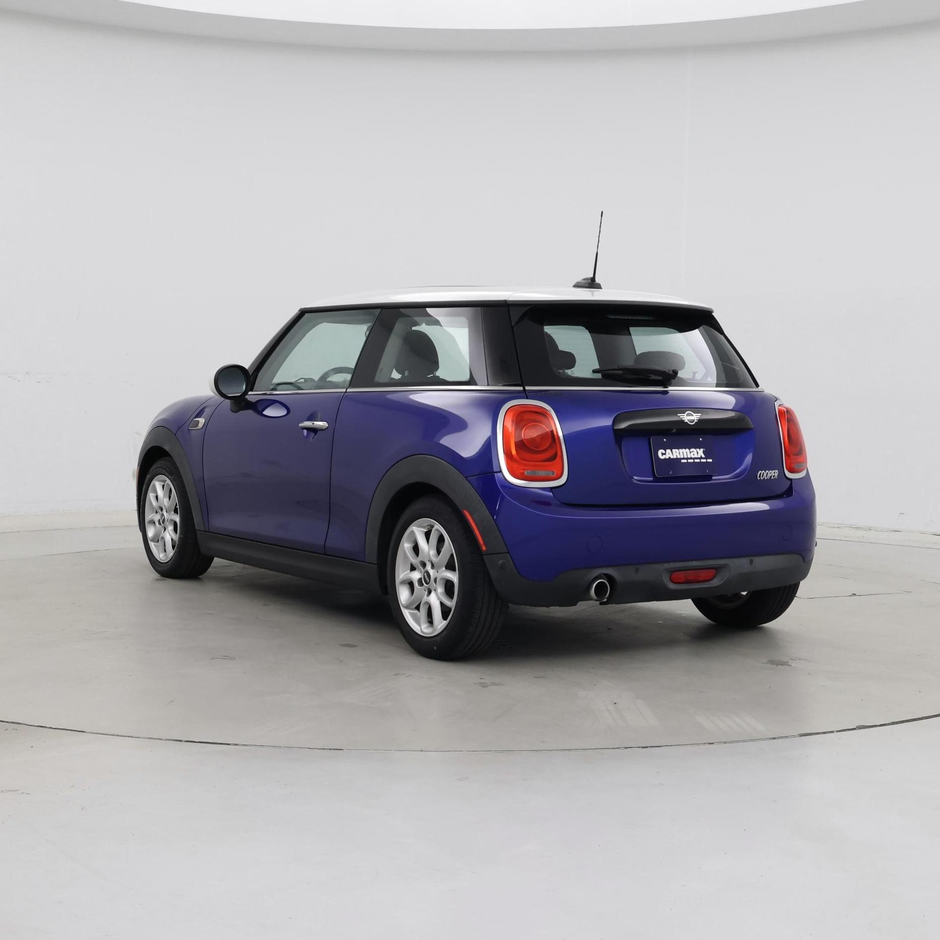 Thumbnail: 2019 MINI Cooper Hardtop - 2