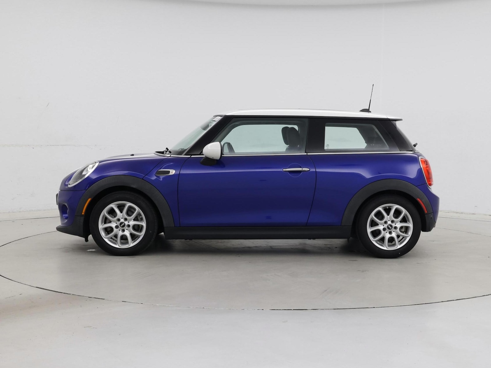 2019 MINI Hardtop 2 Door Base - Photo 4