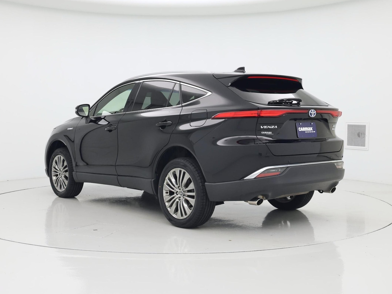 2021 Toyota Venza XLE - Photo 3
