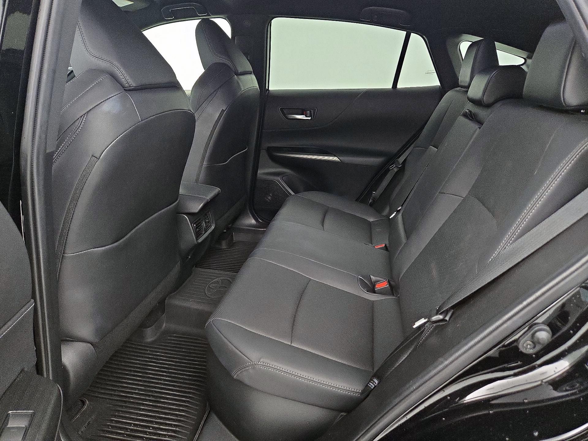 Thumbnail: 2021 Toyota Venza - 20