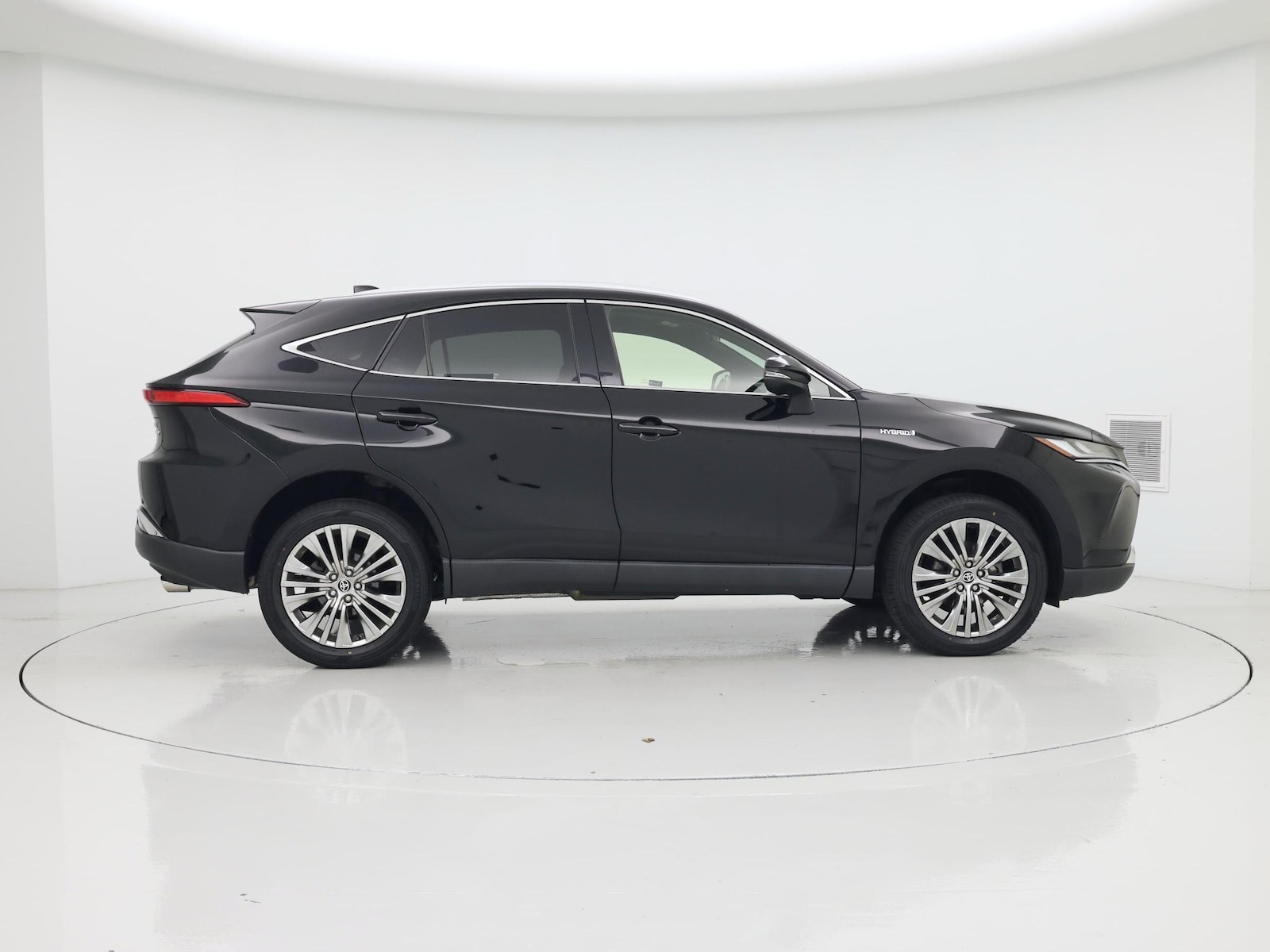 2021 Toyota Venza XLE - Photo 8