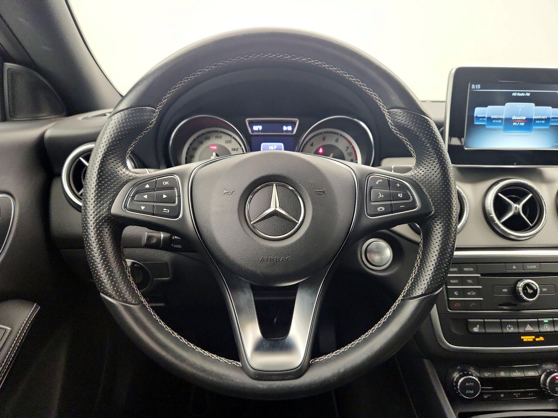 Thumbnail: 2015 Mercedes-Benz CLA - 10