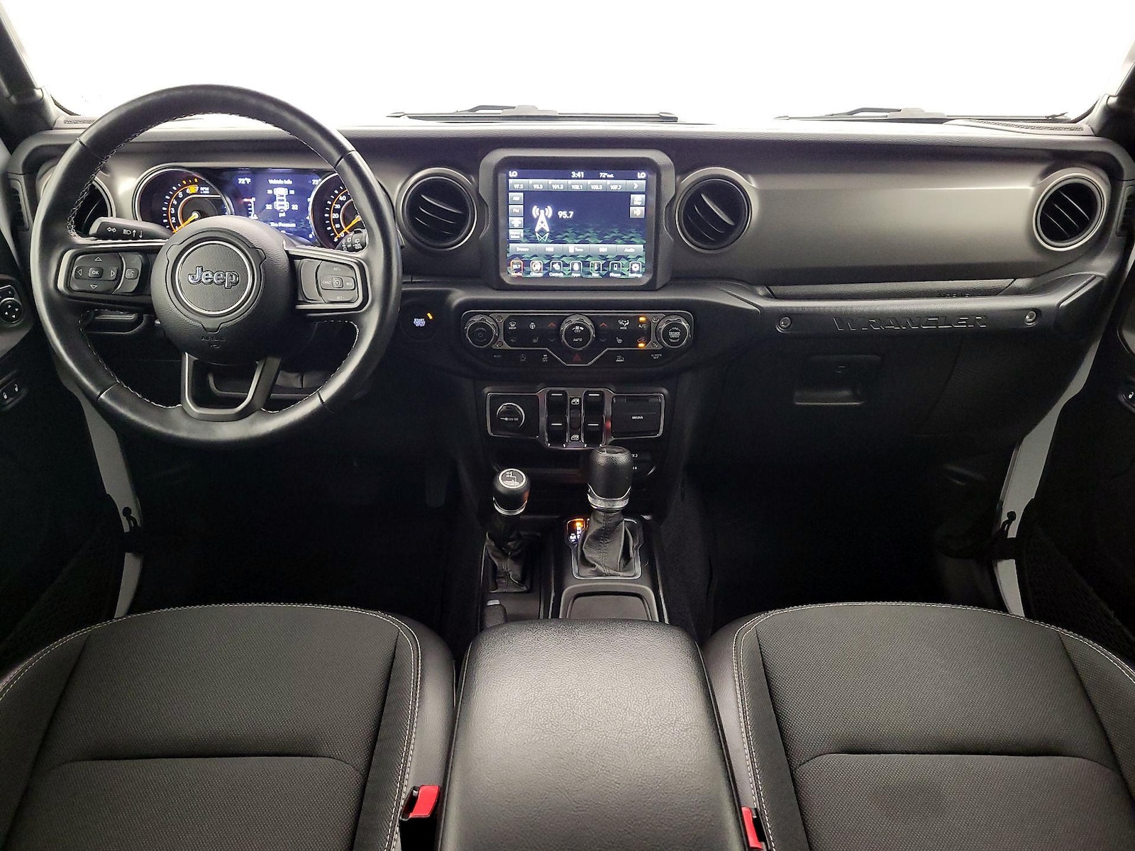 Apple CarPlay® & Android Auto™