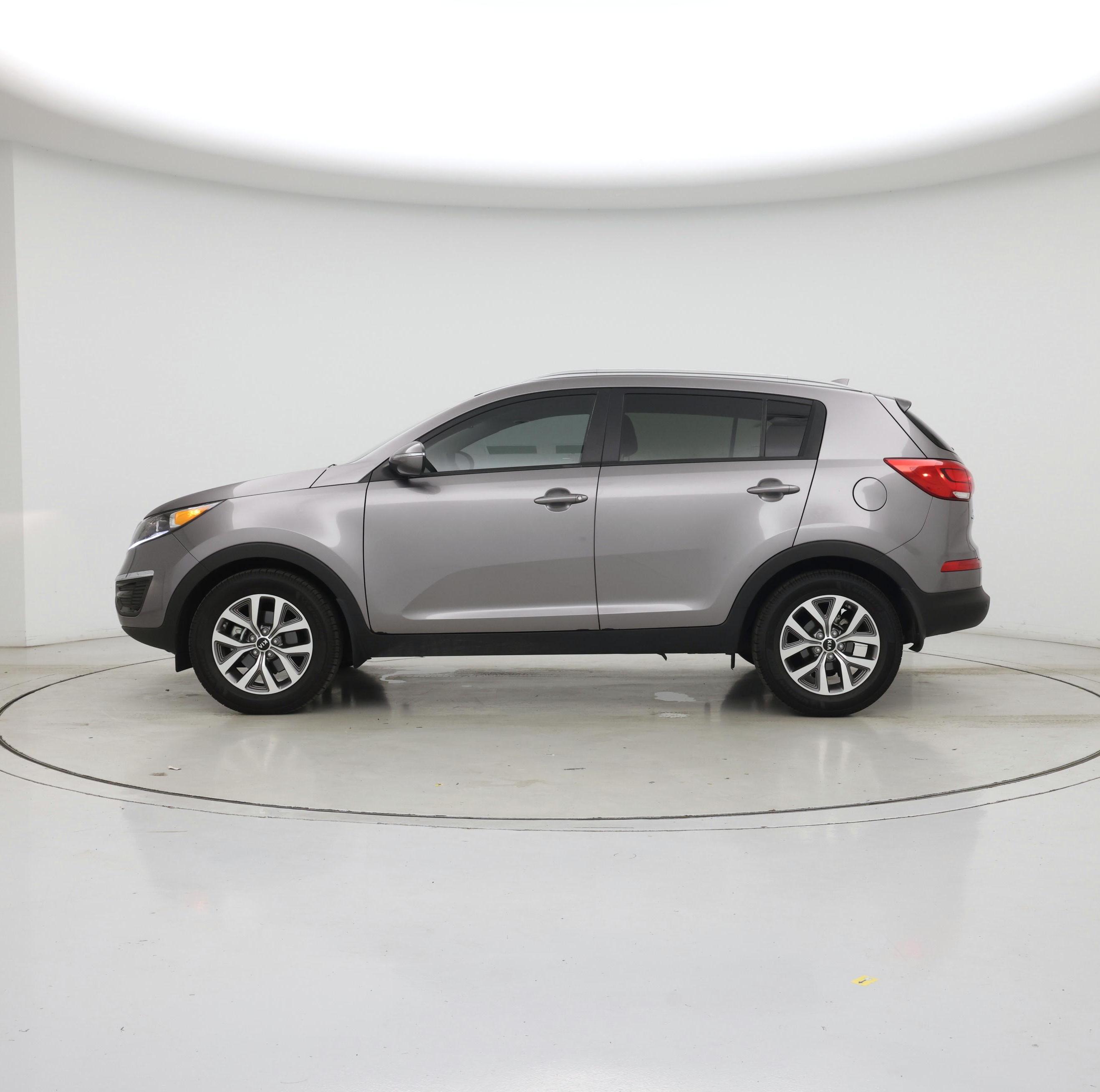 Thumbnail: 2014 Kia Sportage - 3