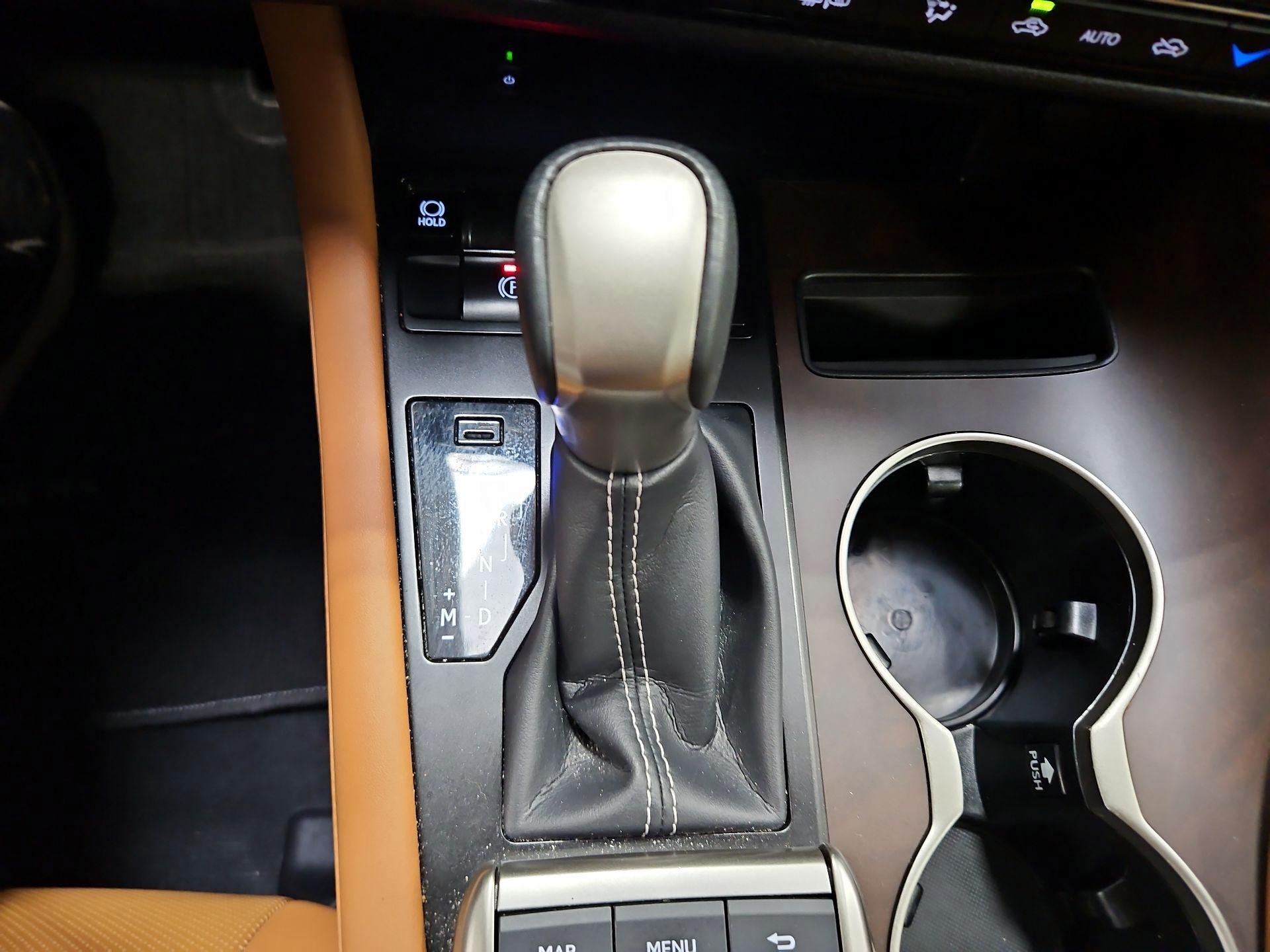 Thumbnail: 2022 Lexus RX - 18