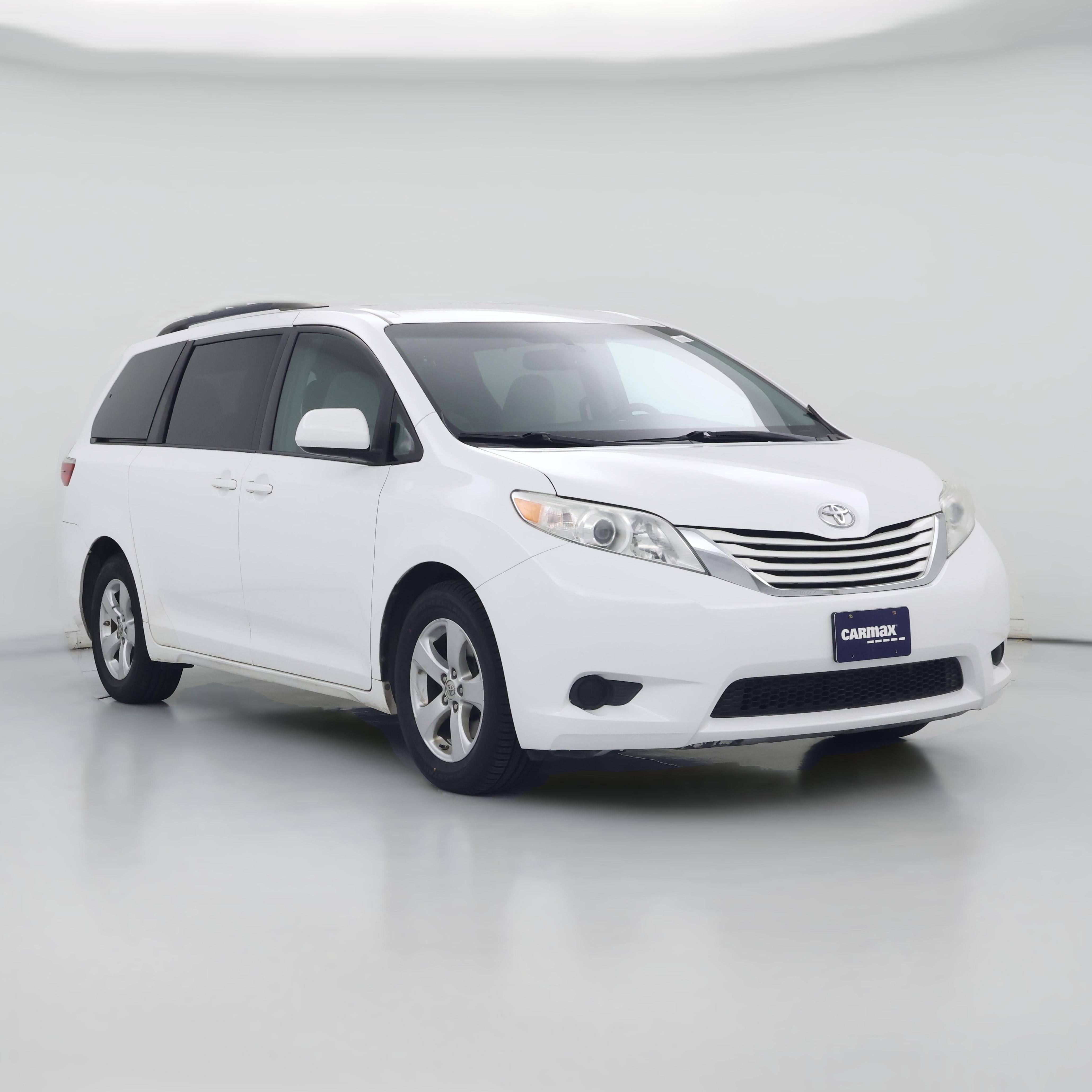 Thumbnail: 2015 Toyota Sienna - 1