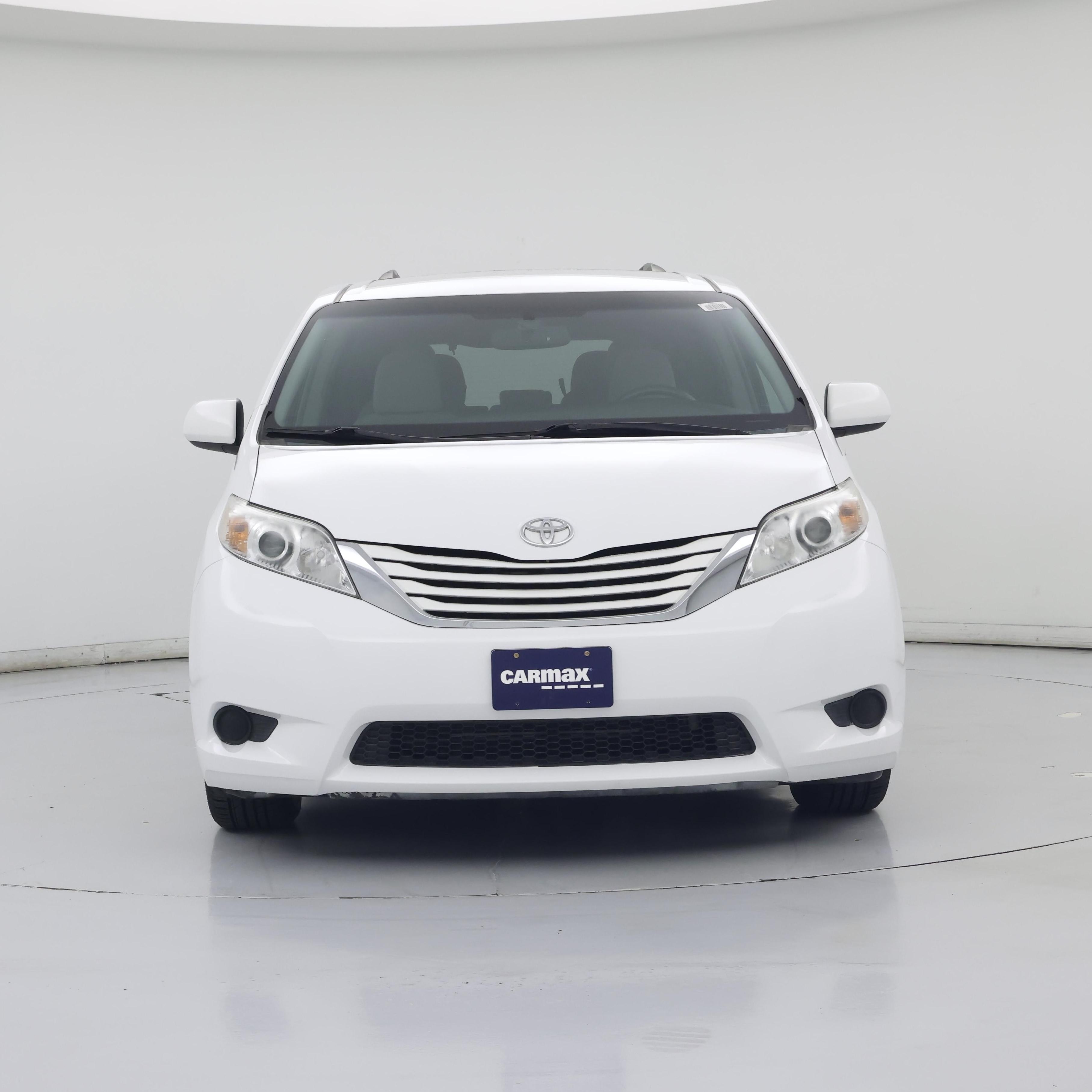 Thumbnail: 2015 Toyota Sienna - 5