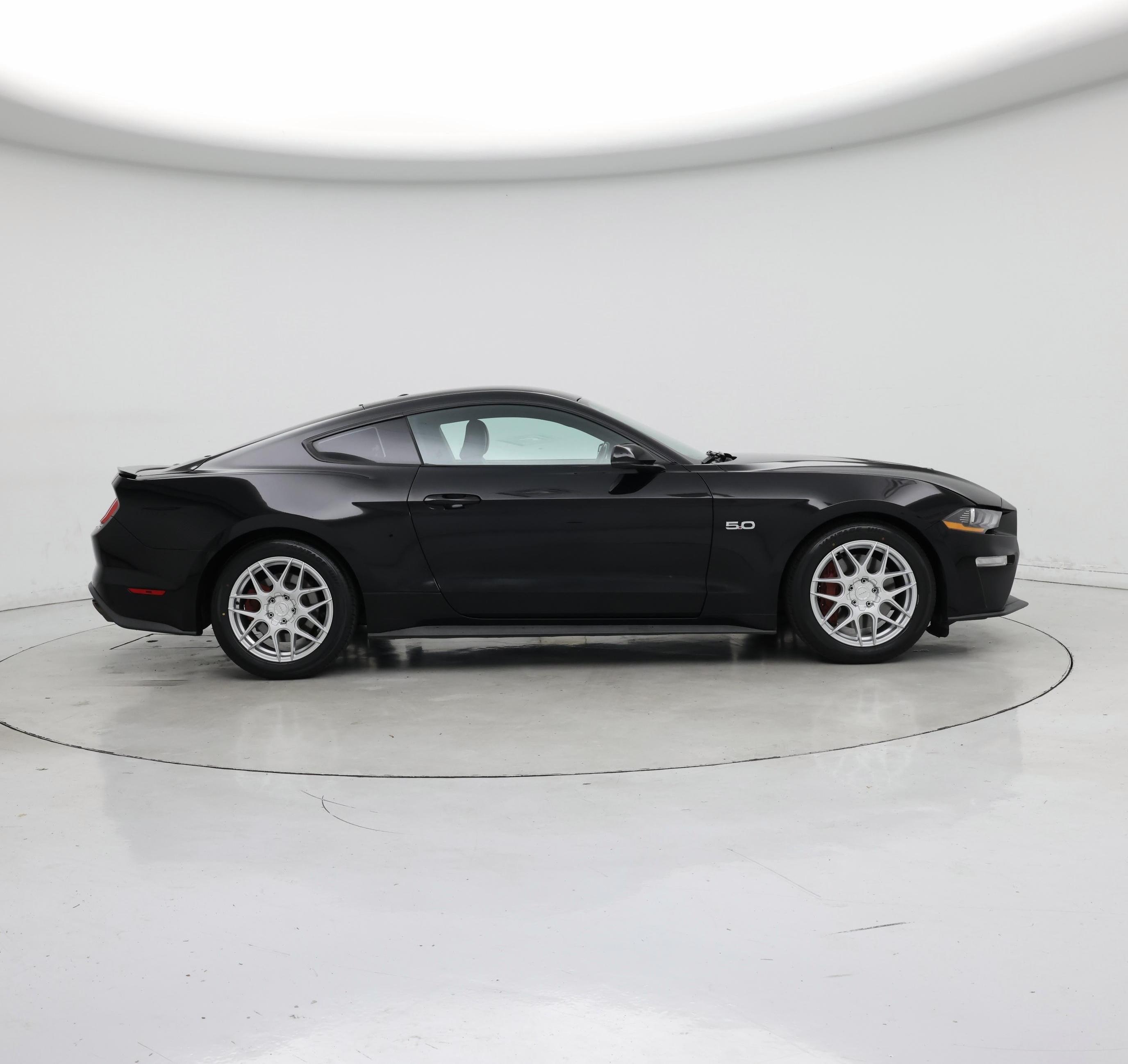 Thumbnail: 2019 Ford Mustang - 7