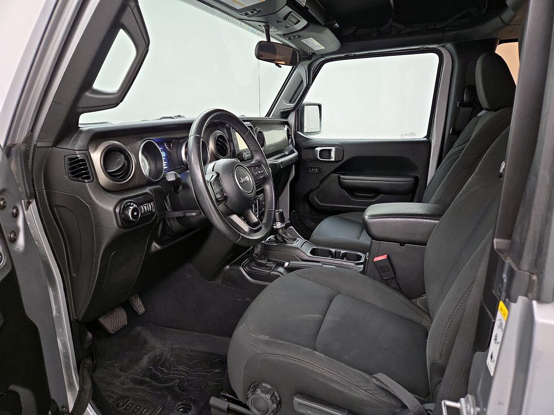 Thumbnail: 2019 Jeep Wrangler - 11