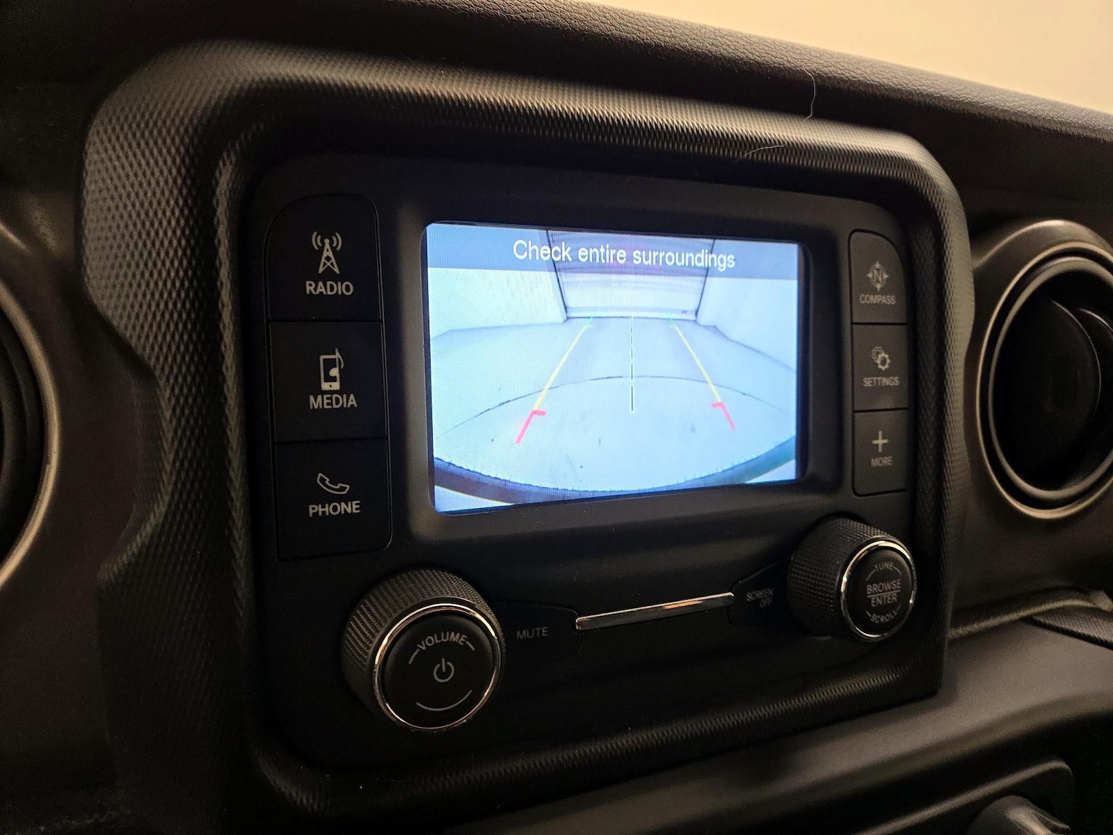 2019 Jeep Wrangler Sport S - Photo 15