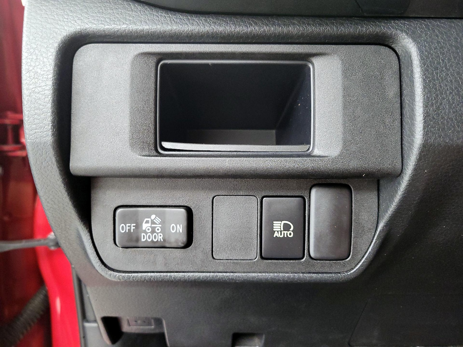 2018 Toyota Tacoma SR - Photo 14