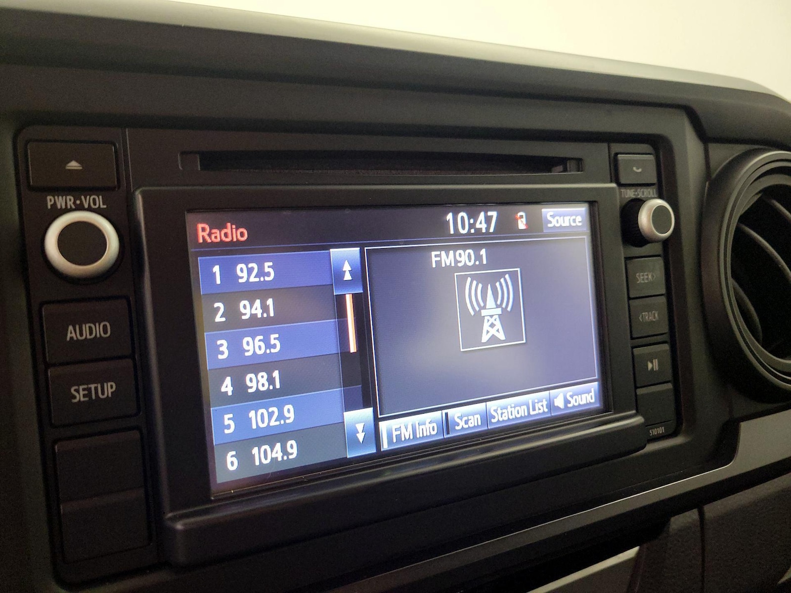 2018 Toyota Tacoma SR - Photo 16