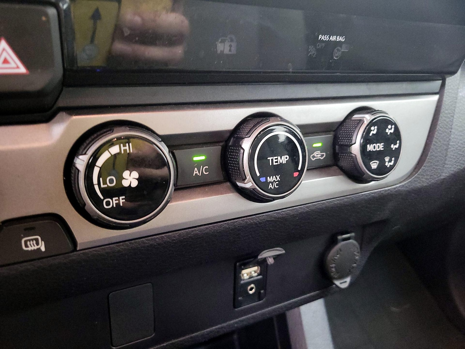 2018 Toyota Tacoma SR - Photo 17