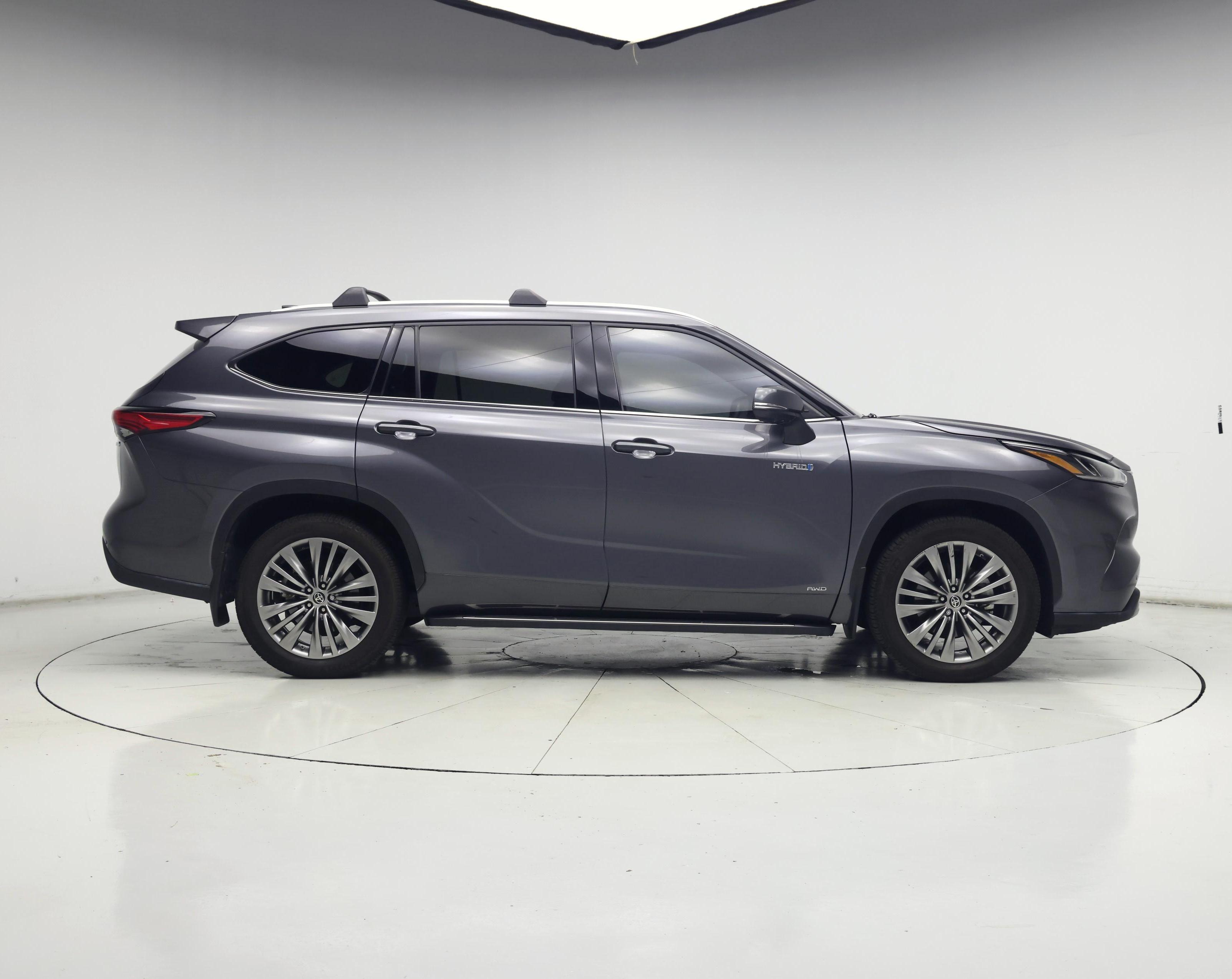 Thumbnail: 2021 Toyota Highlander - 7