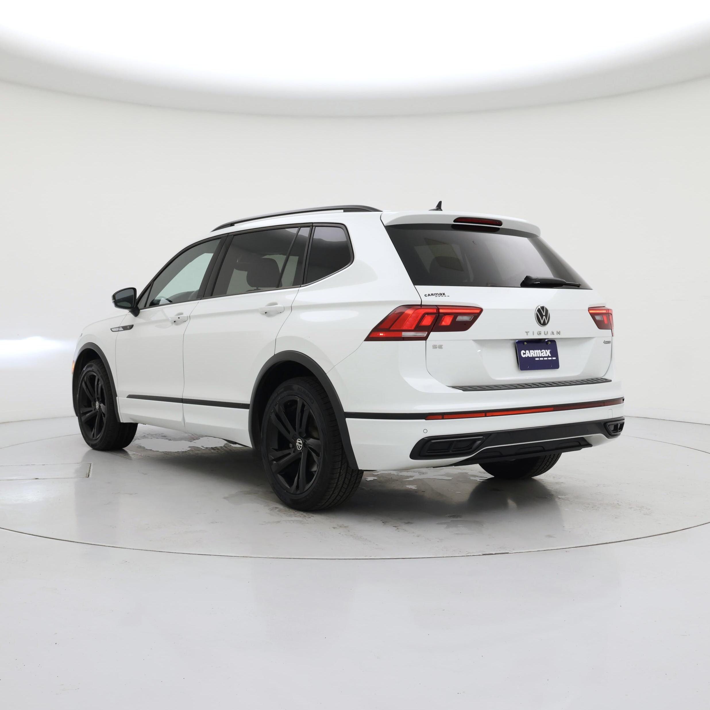 Thumbnail: 2023 Volkswagen Tiguan - 2
