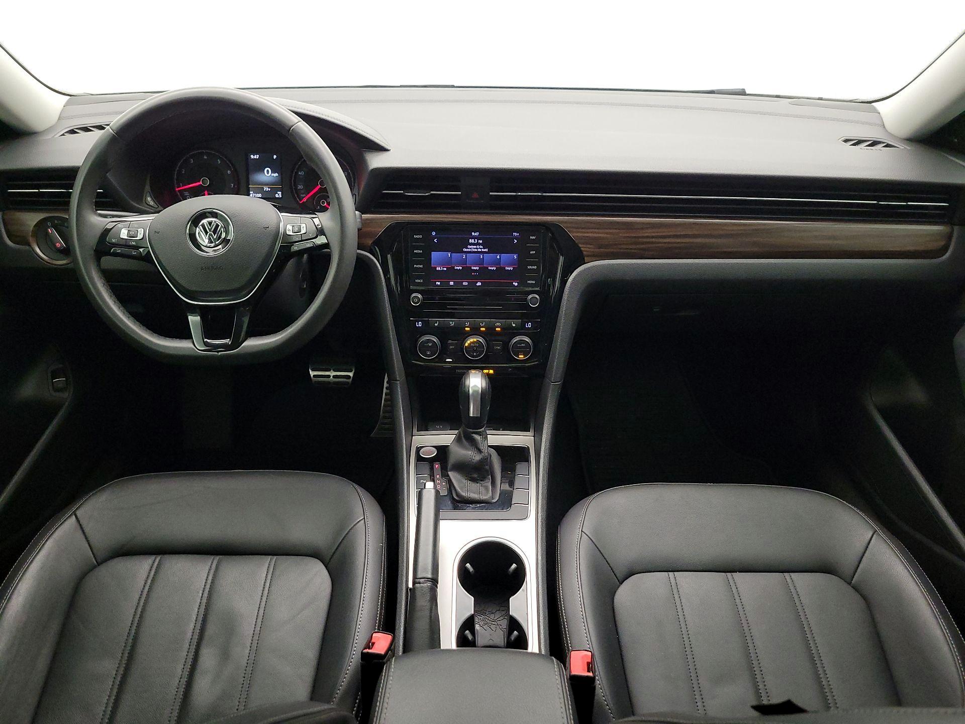 Thumbnail: 2022 Volkswagen Passat - 9