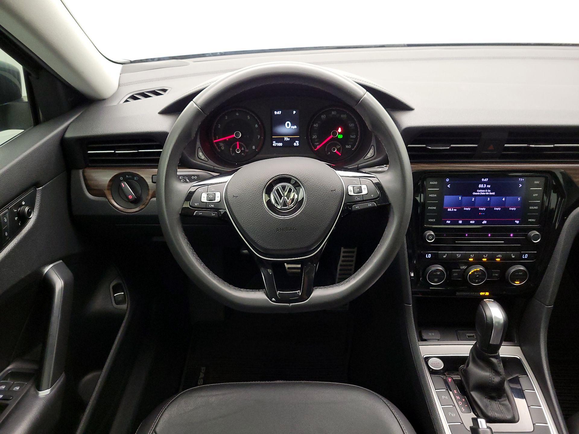 Thumbnail: 2022 Volkswagen Passat - 10