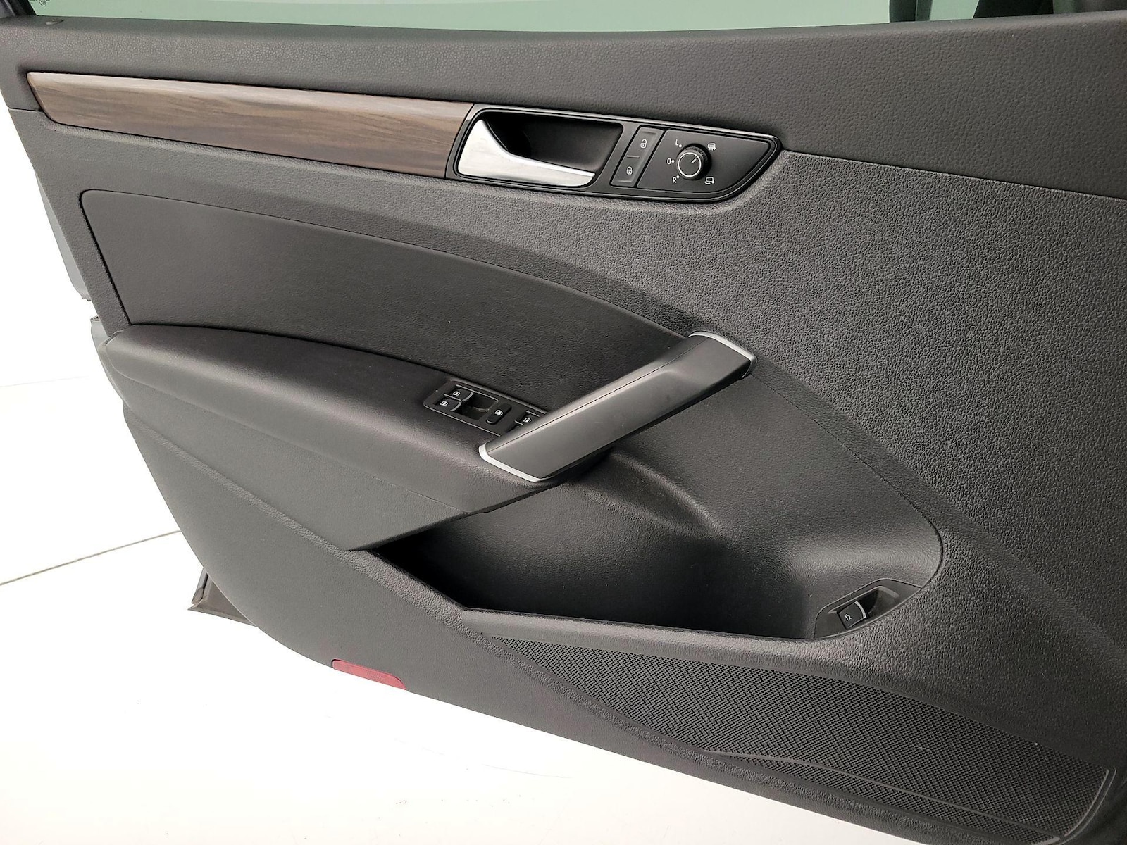 2022 Volkswagen Passat Limited Edition - Photo 13