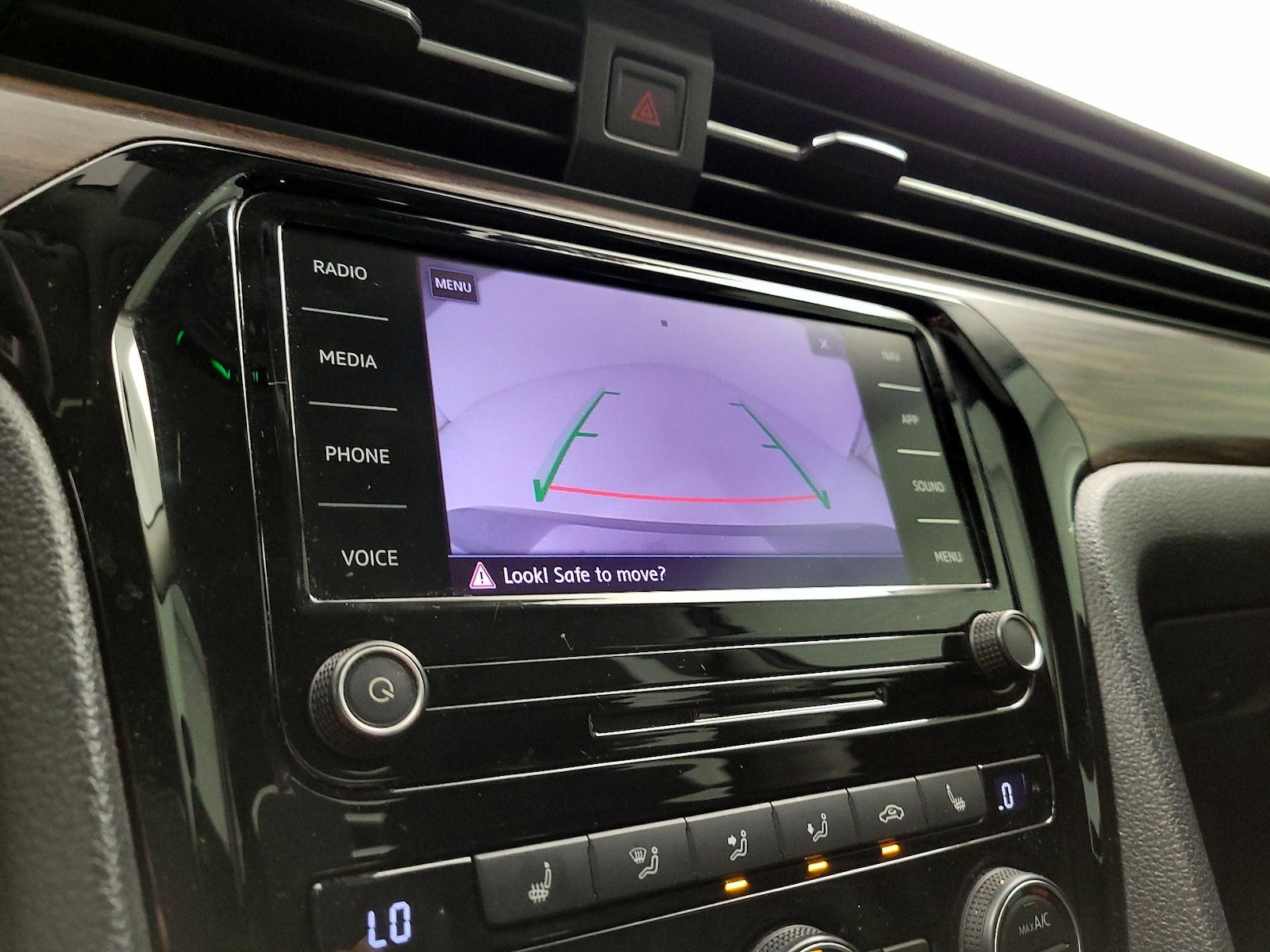2022 Volkswagen Passat Limited Edition - Photo 15