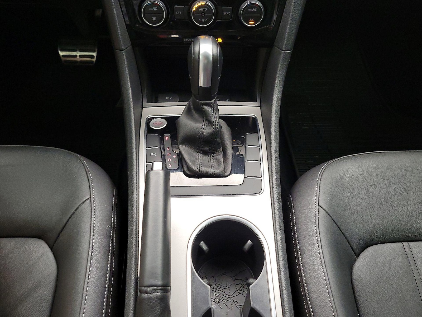 2022 Volkswagen Passat Limited Edition - Photo 18