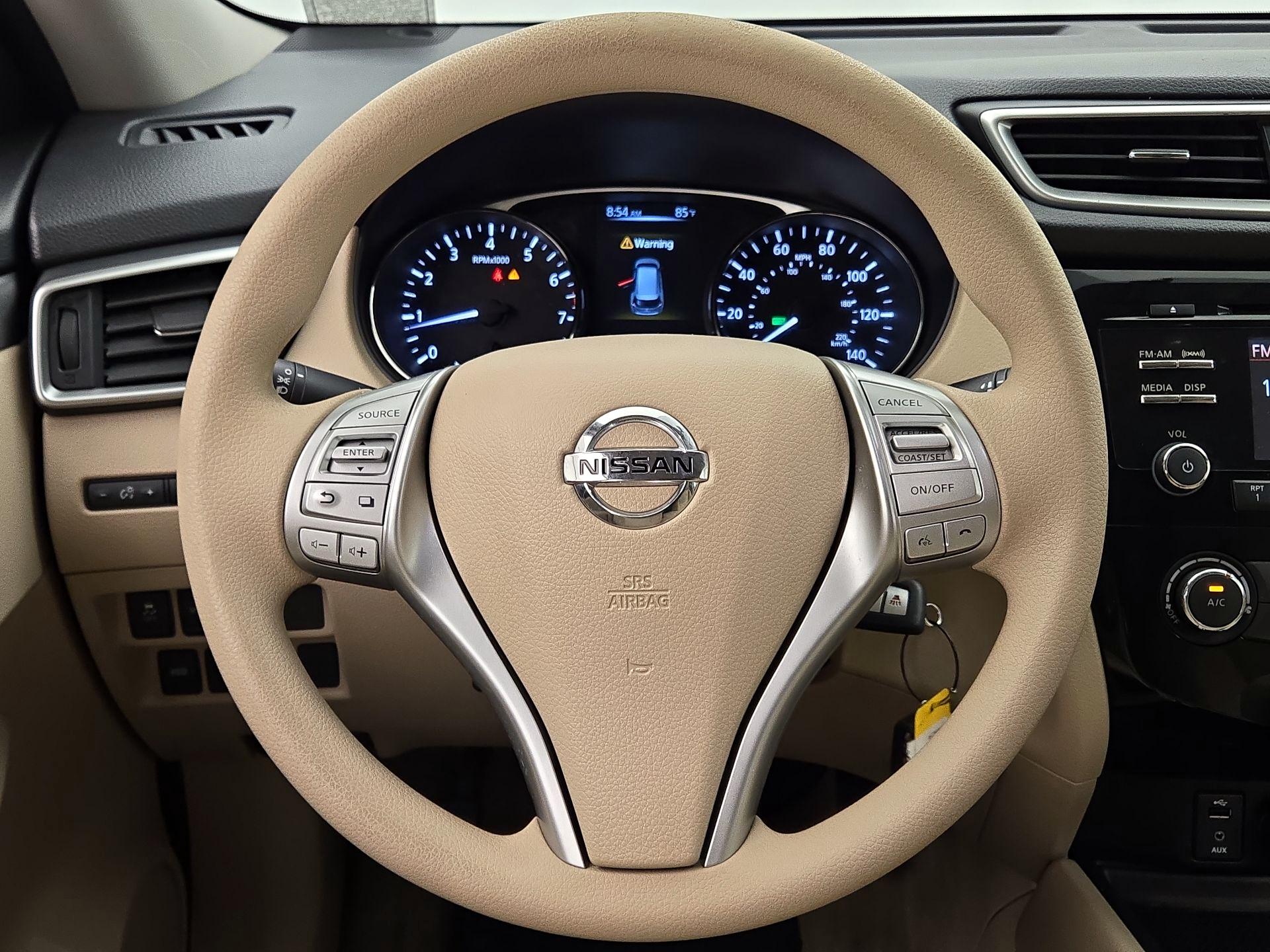 Thumbnail: 2015 Nissan Rogue - 10