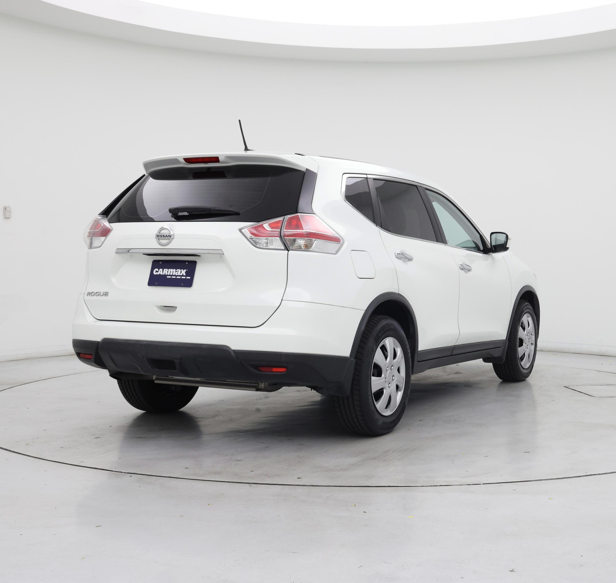 Thumbnail: 2015 Nissan Rogue - 8