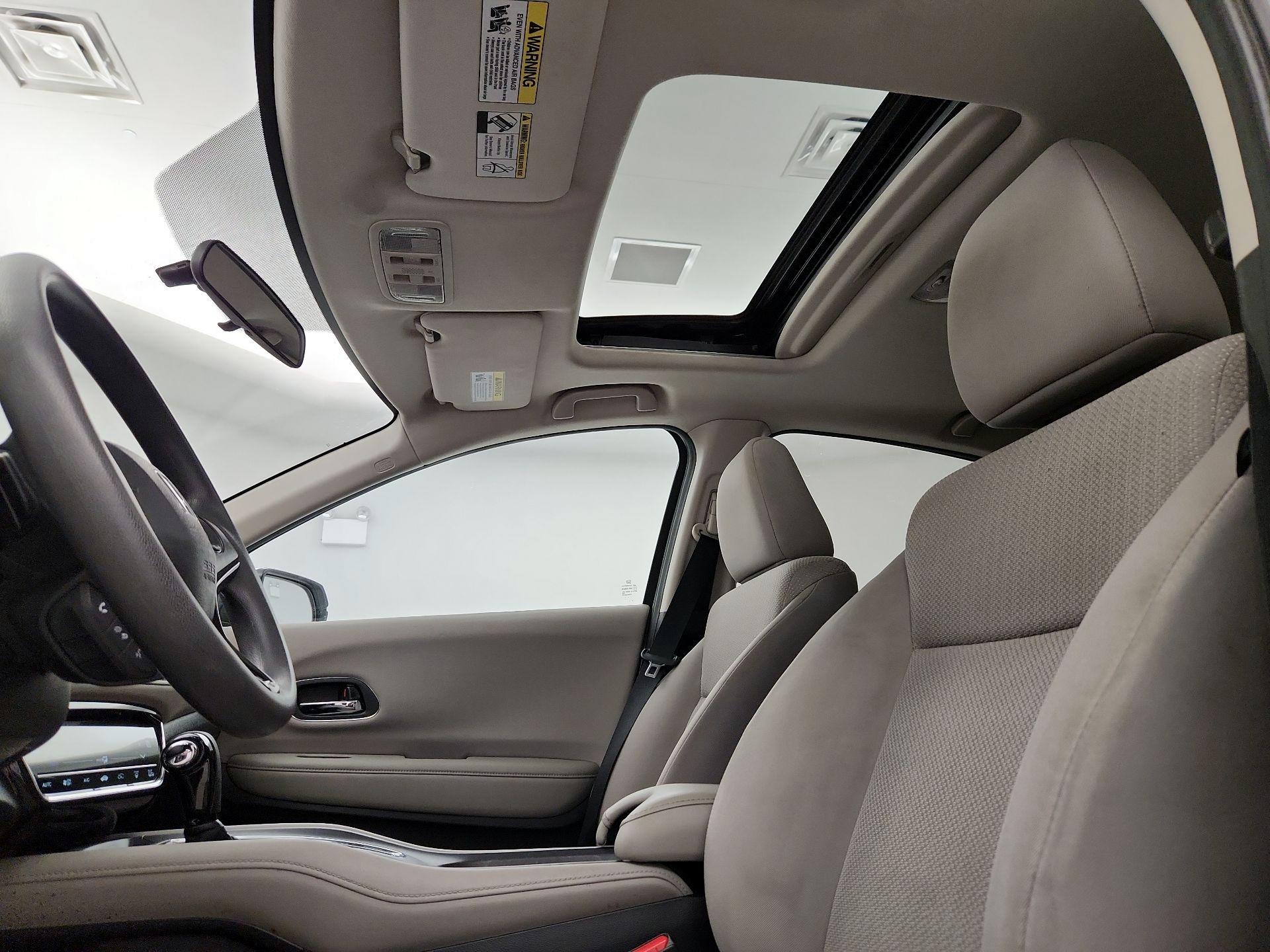 Thumbnail: 2017 Honda HR-V - 19