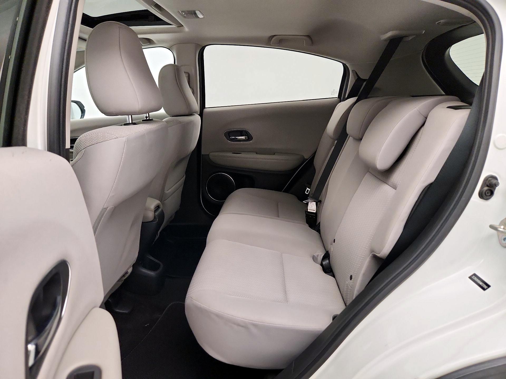 Thumbnail: 2017 Honda HR-V - 20