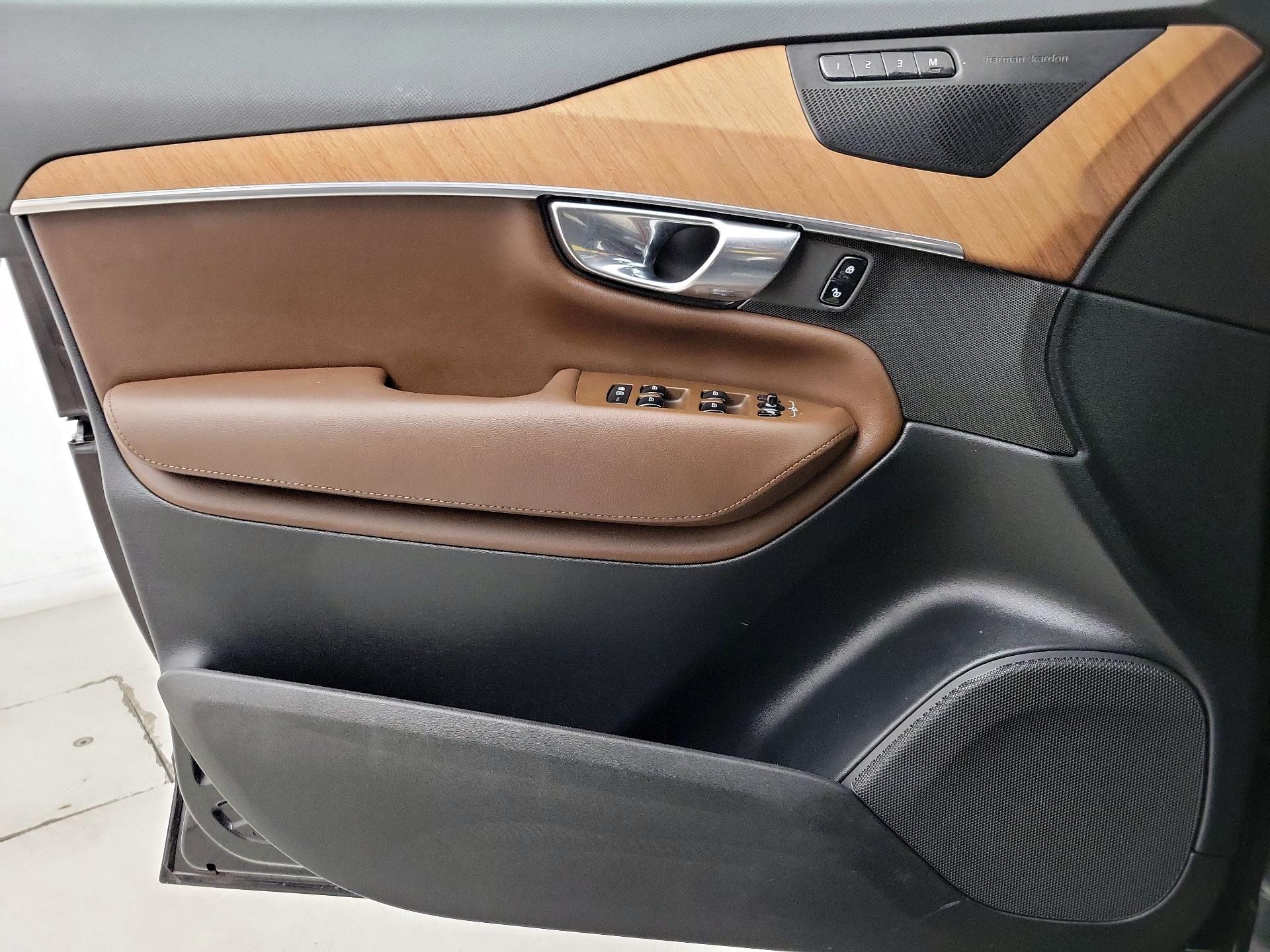 Thumbnail: 2023 Volvo XC90 - 12