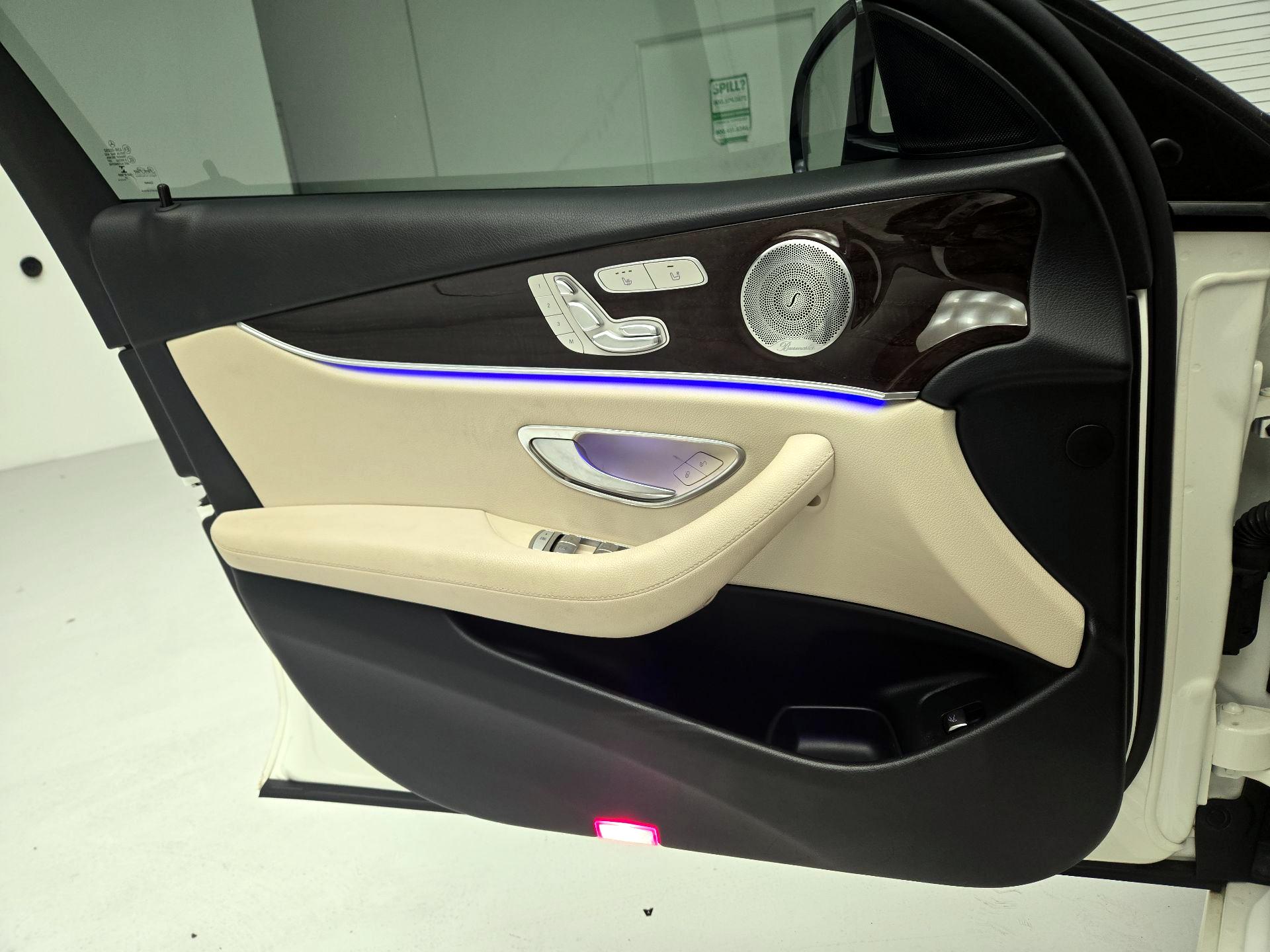 Thumbnail: 2018 Mercedes-Benz E-Class - 10