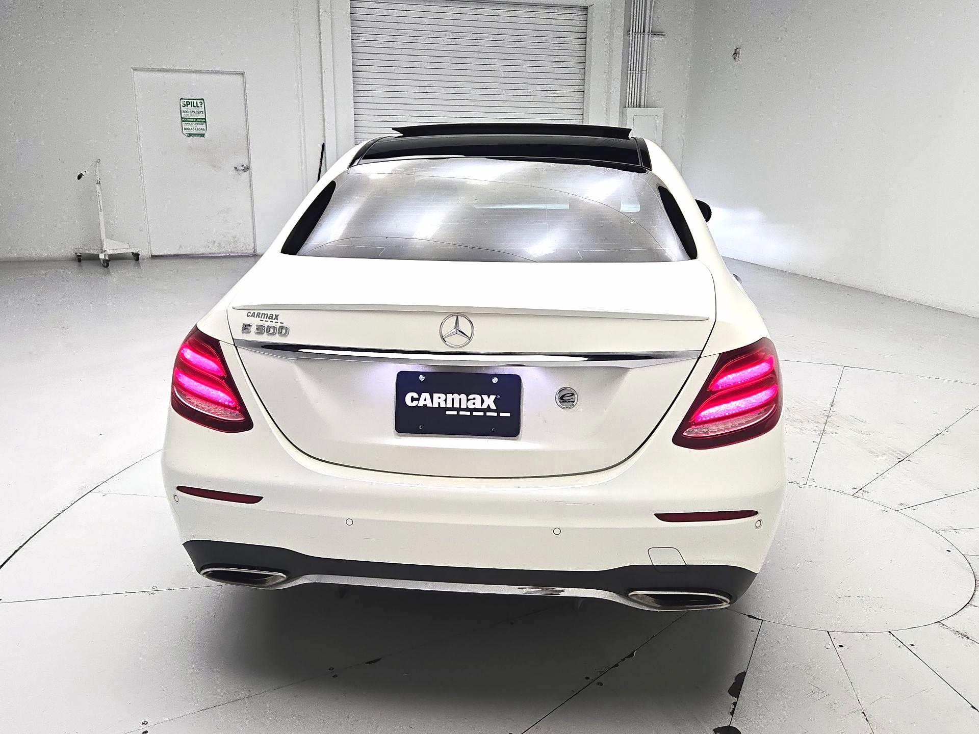Thumbnail: 2018 Mercedes-Benz E-Class - 6