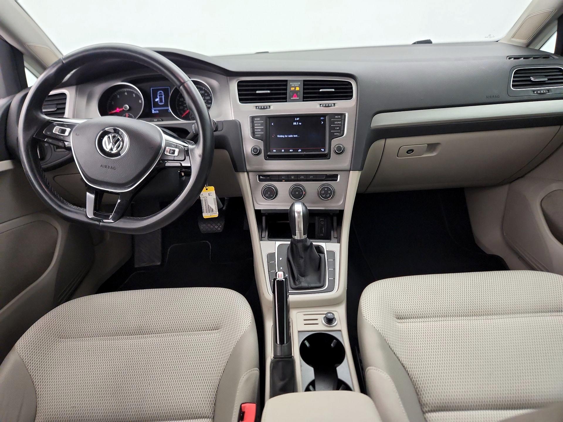 Thumbnail: 2016 Volkswagen Golf - 9