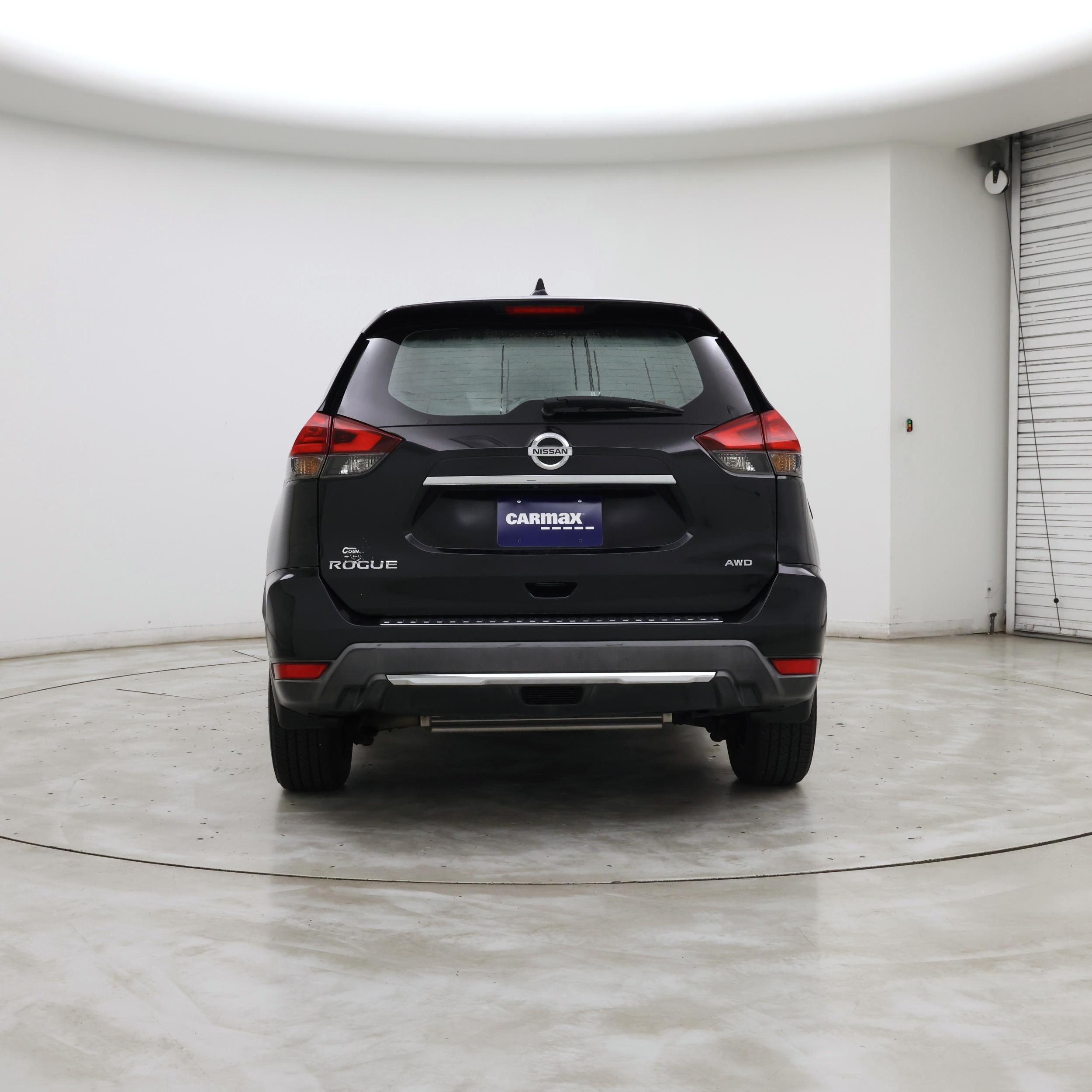 Thumbnail: 2017 Nissan Rogue - 6