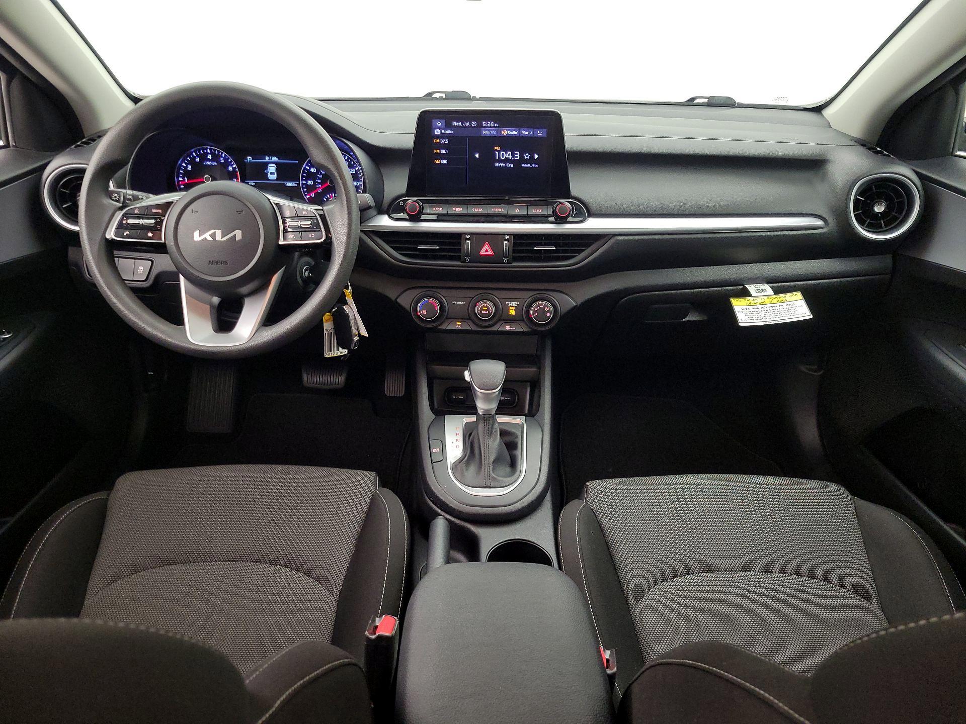 Thumbnail: 2023 Kia Forte - 9