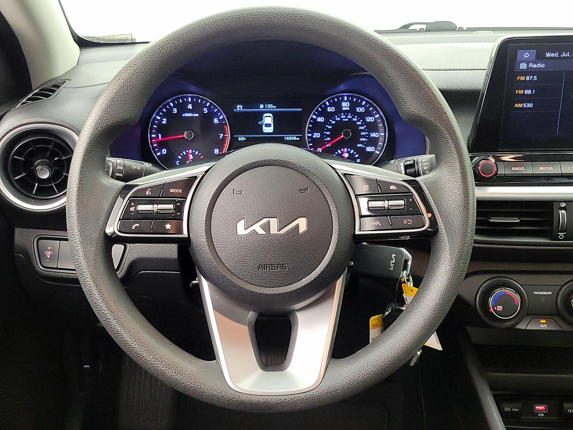 Thumbnail: 2023 Kia Forte - 10