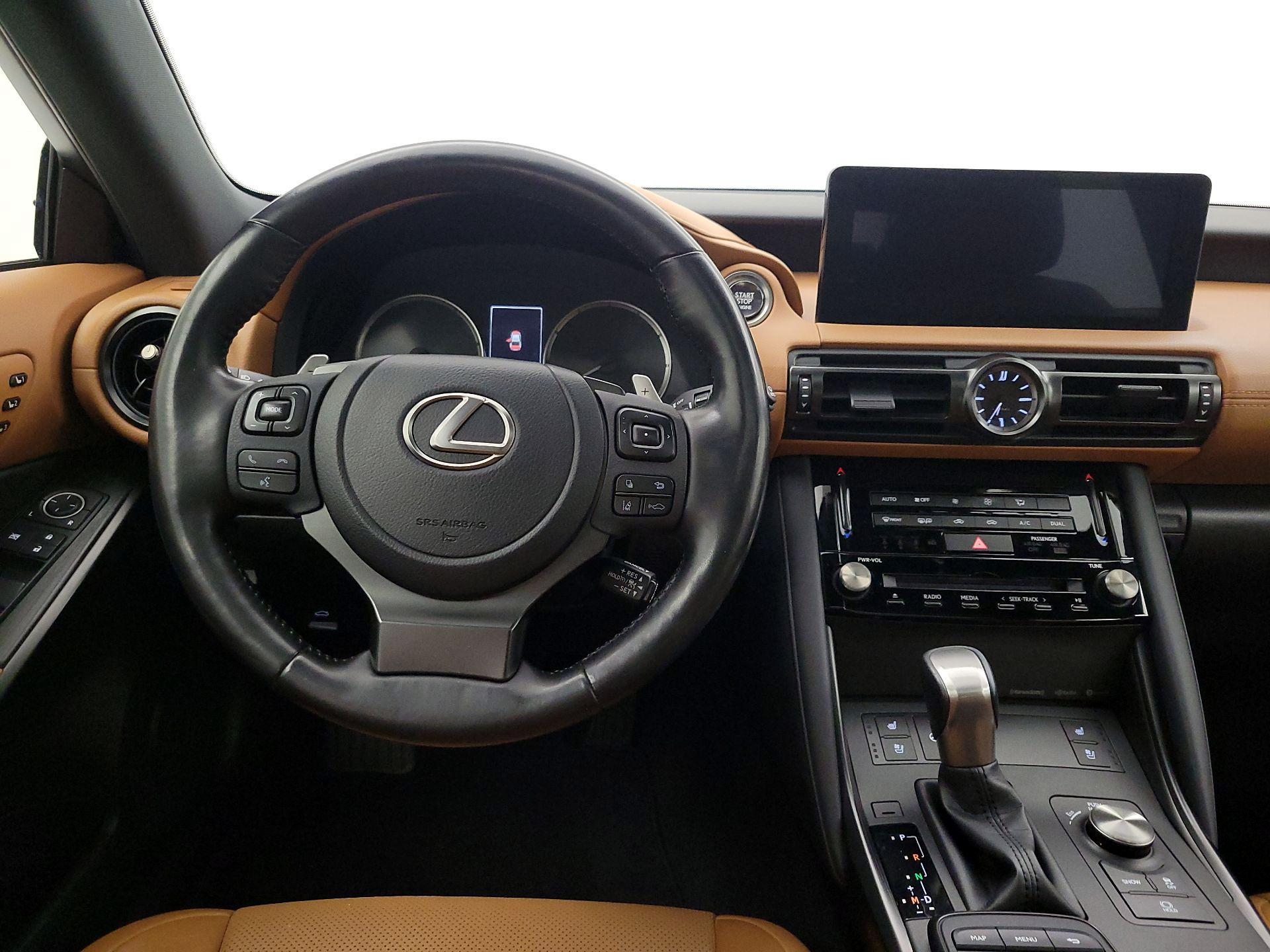 Thumbnail: 2023 Lexus IS - 10