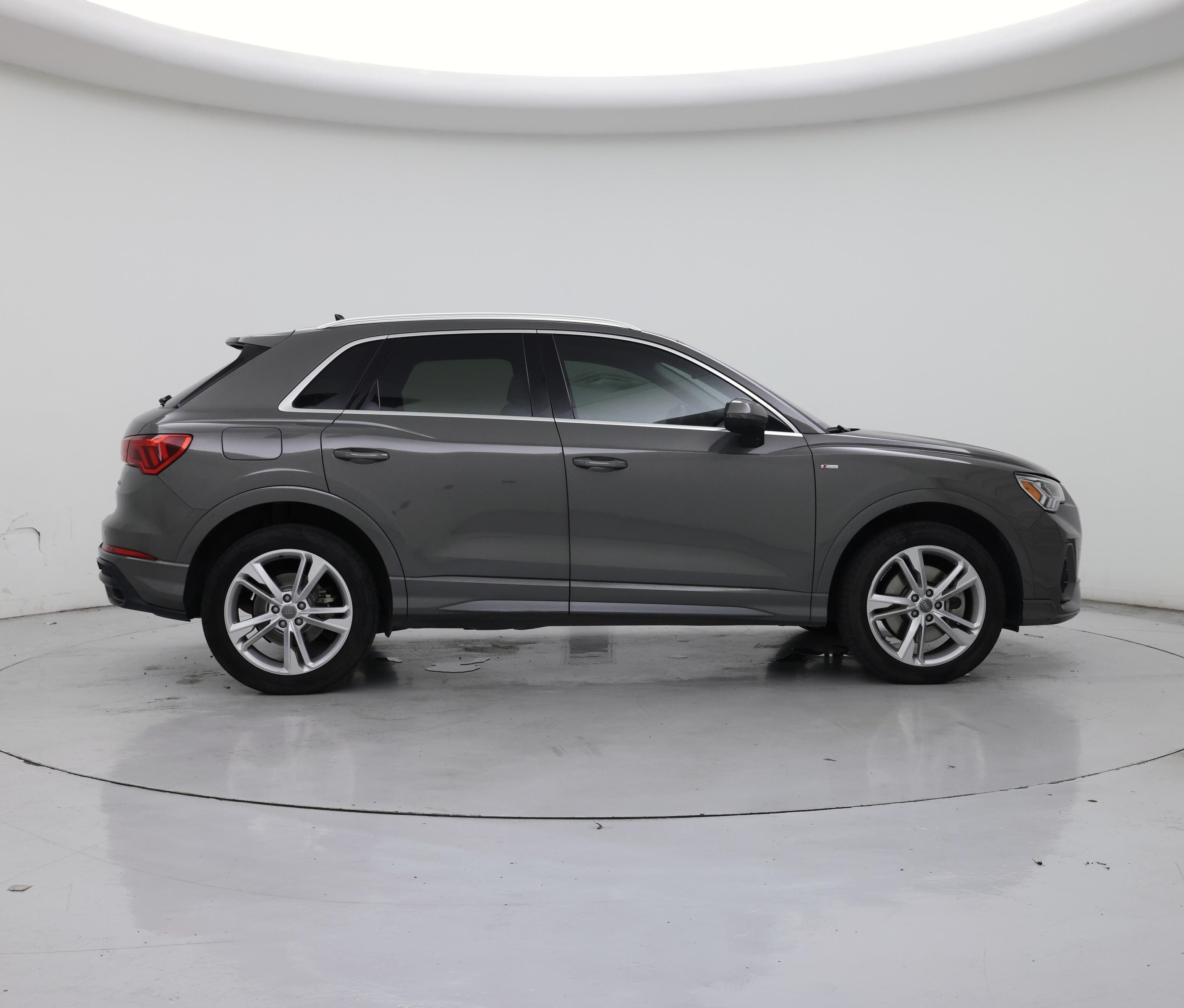 Thumbnail: 2020 Audi Q3 - 7