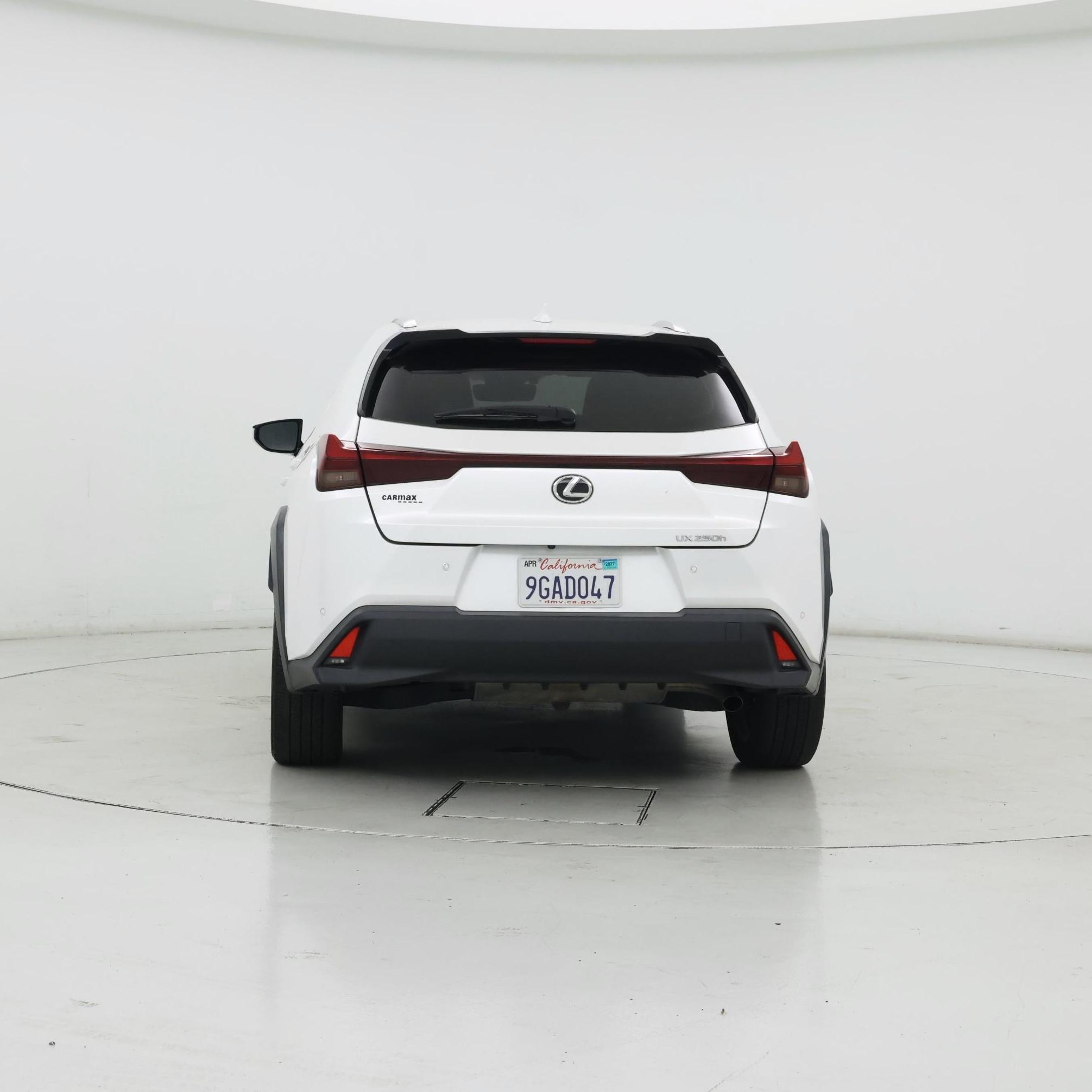 Thumbnail: 2023 Lexus UX - 6