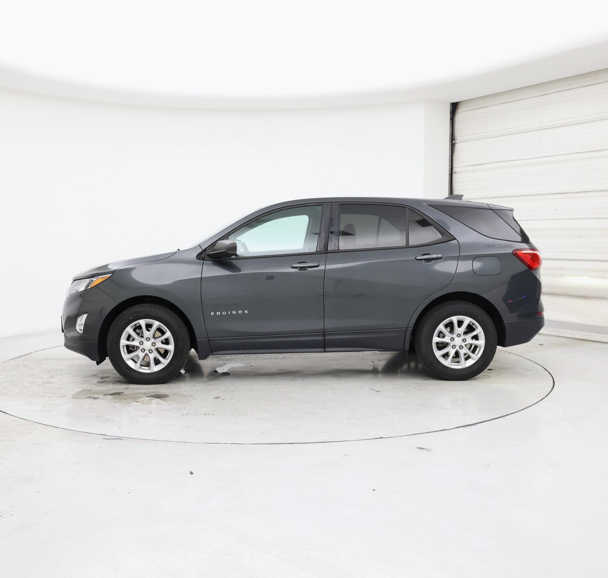 Thumbnail: 2019 Chevrolet Equinox - 3