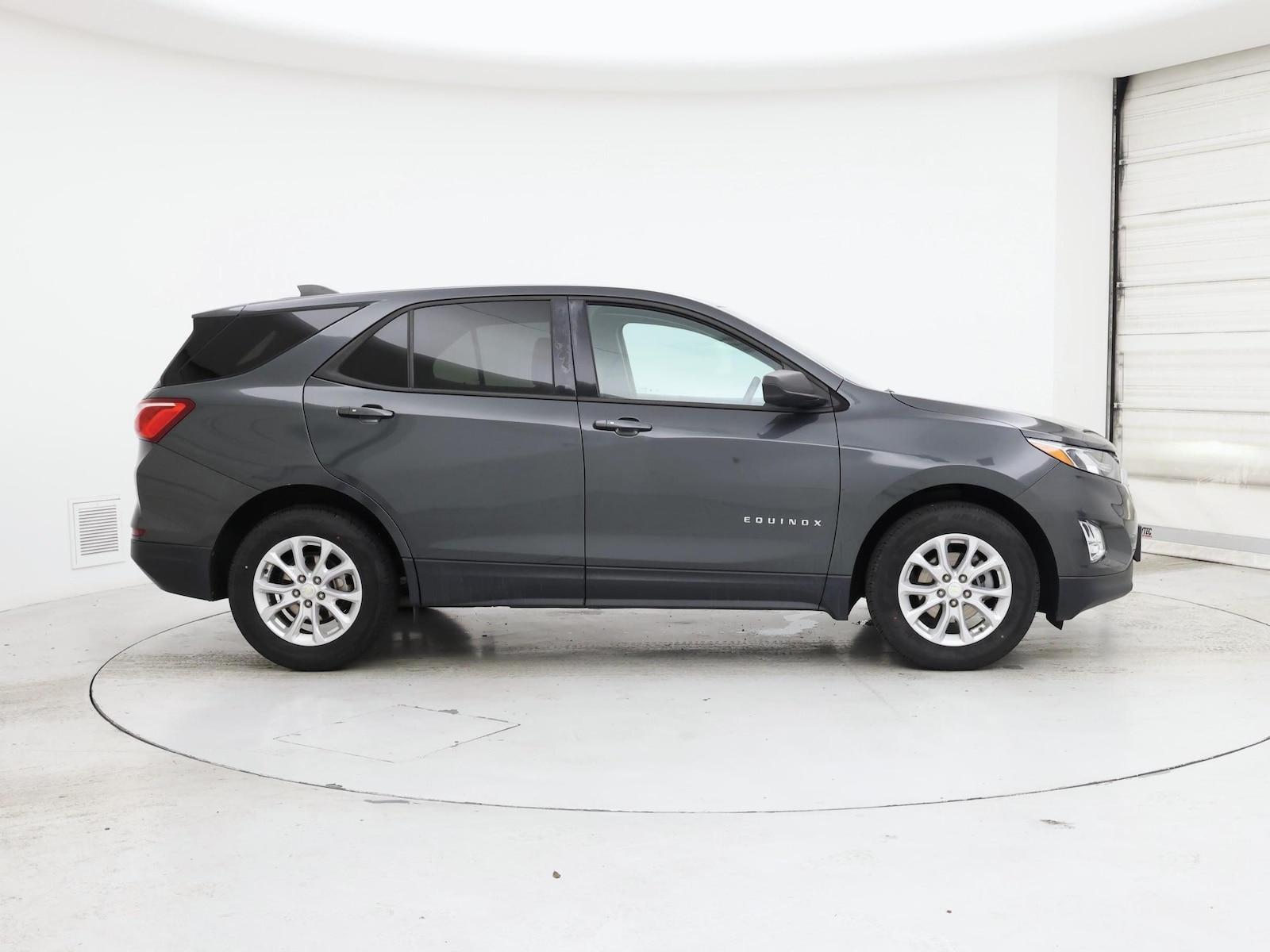 2019 Chevrolet Equinox LS - Photo 8