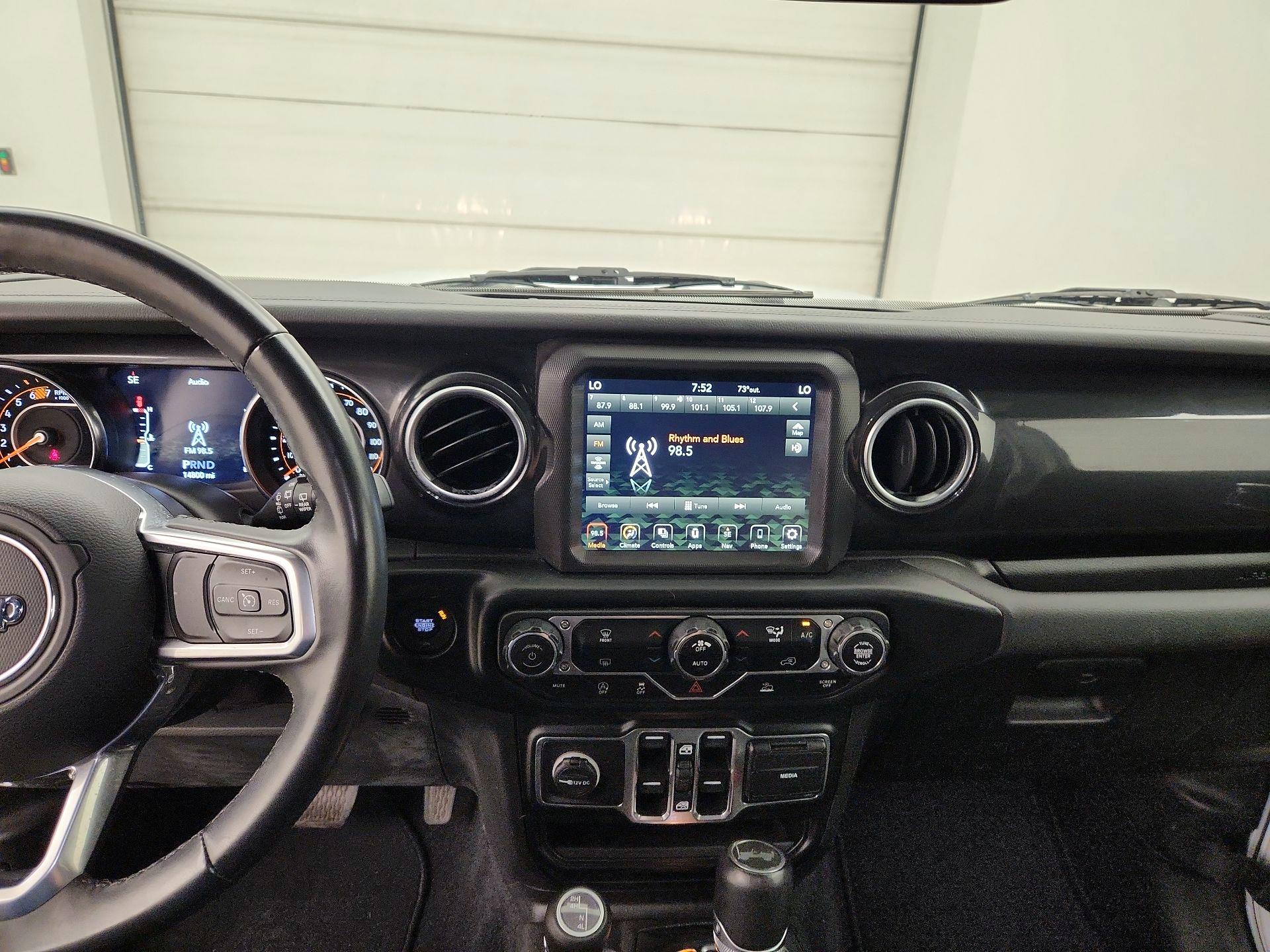 Thumbnail: 2021 Jeep Wrangler - 9