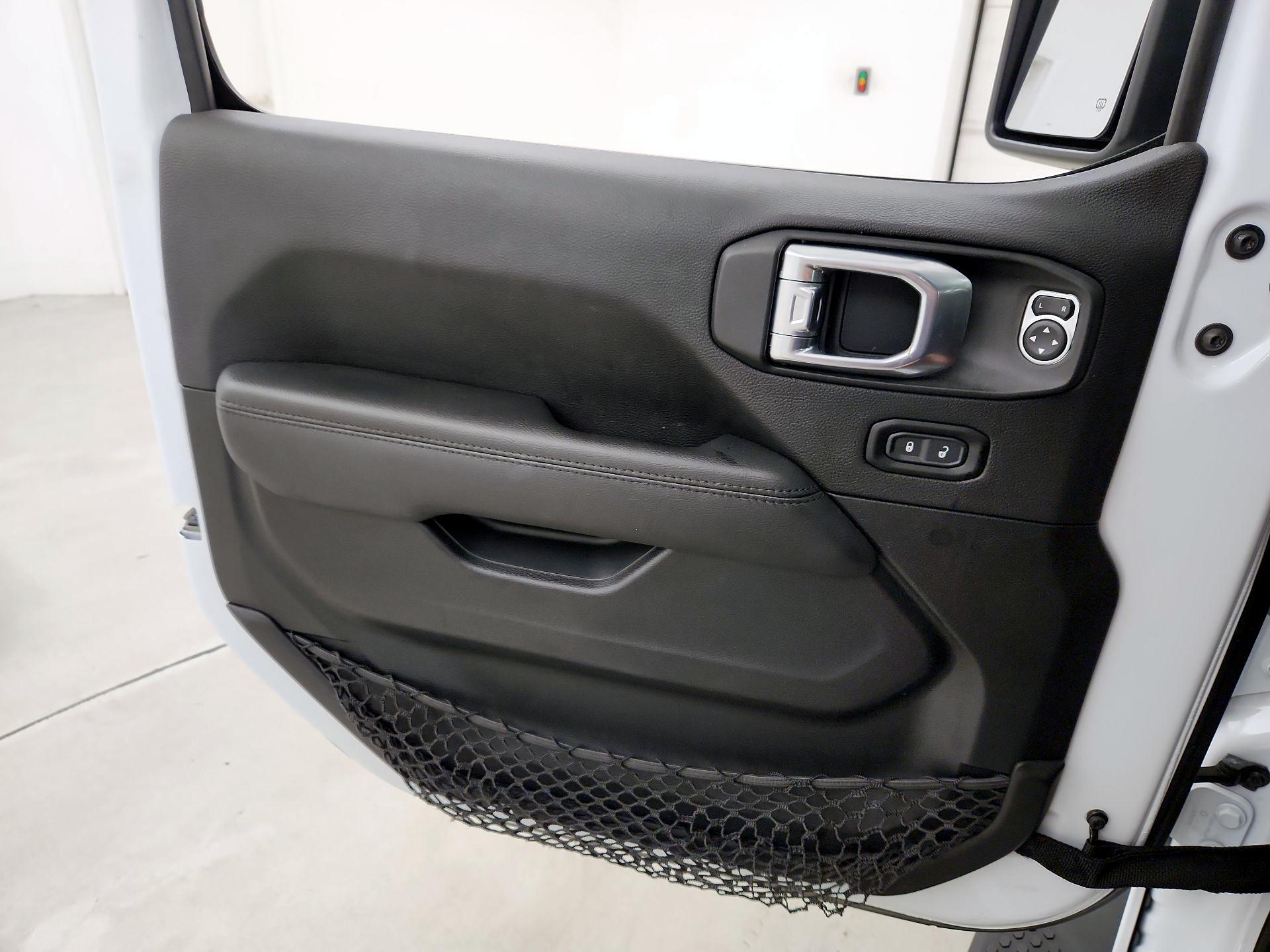Thumbnail: 2021 Jeep Wrangler - 12
