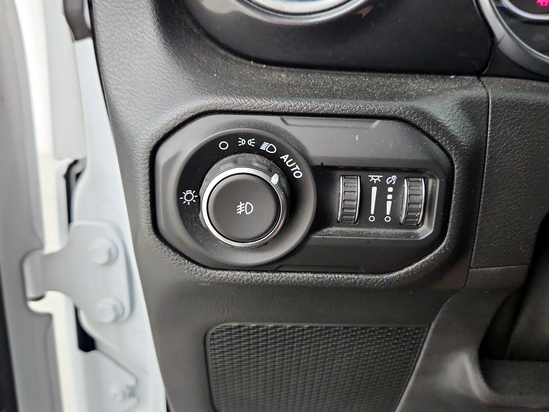 Thumbnail: 2021 Jeep Wrangler - 13