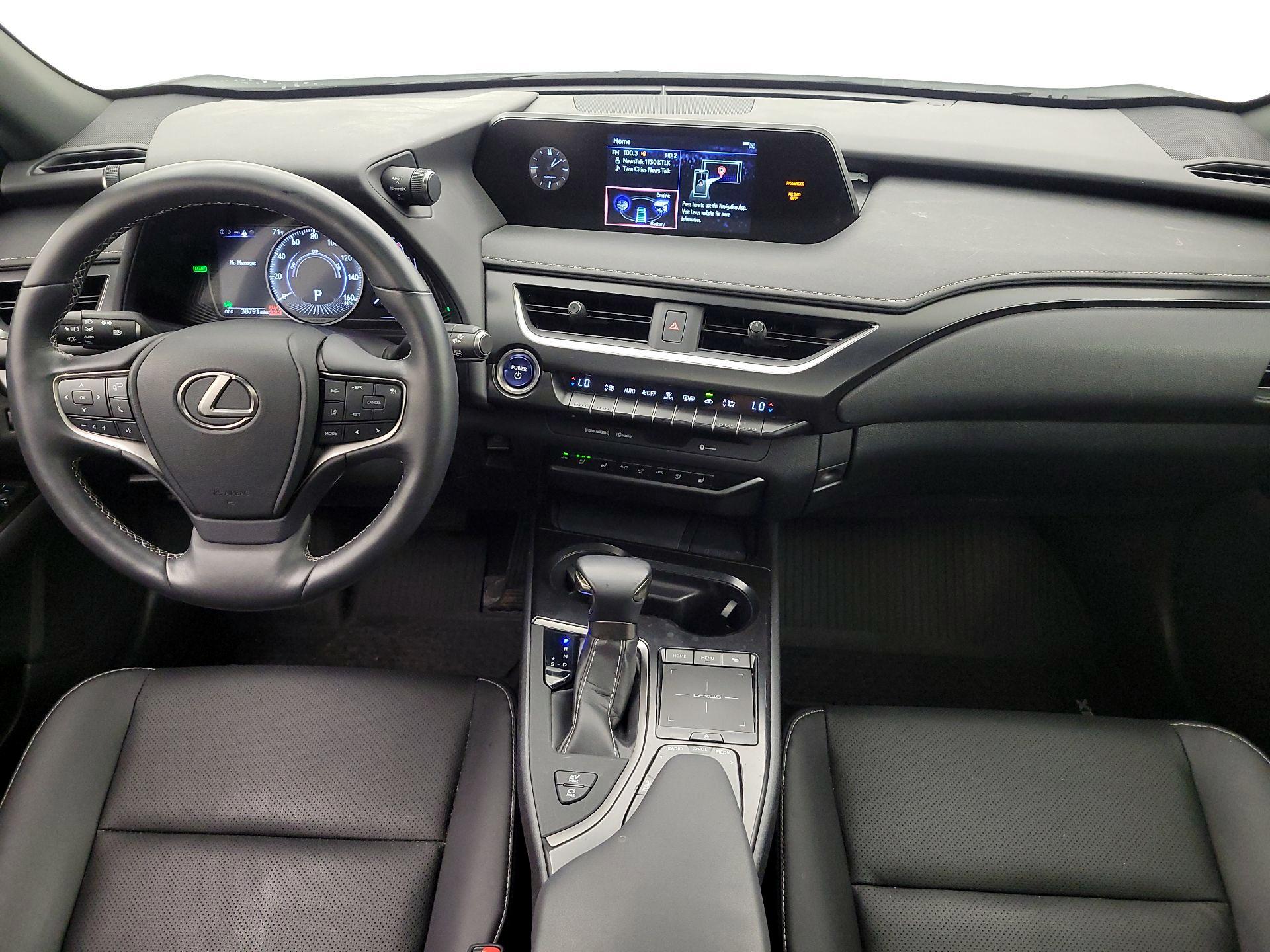 Thumbnail: 2019 Lexus UX - 9