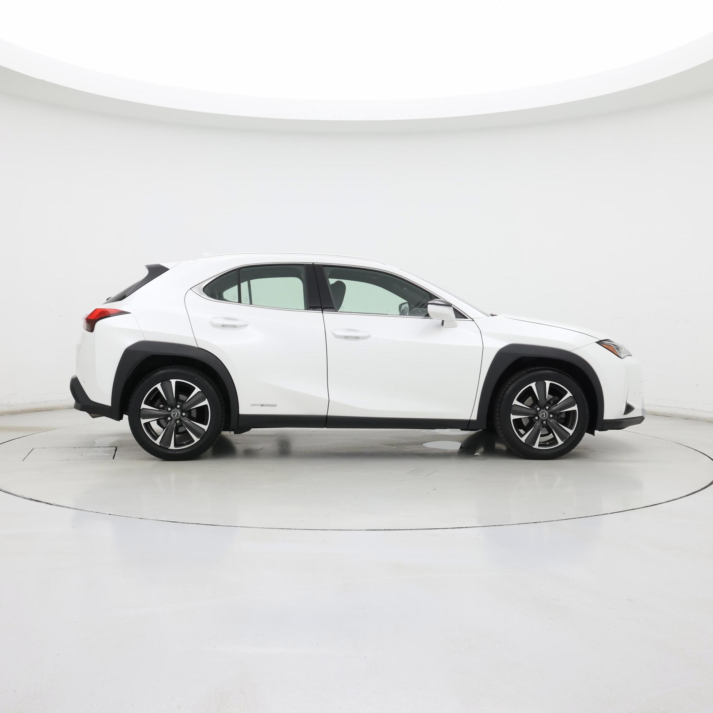 Thumbnail: 2019 Lexus UX - 7