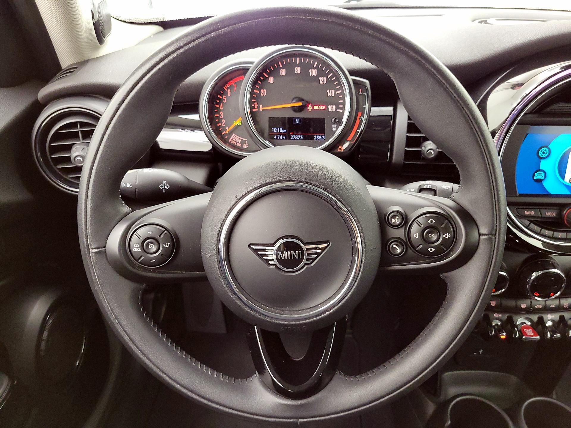 Thumbnail: 2019 MINI Cooper Hardtop - 10