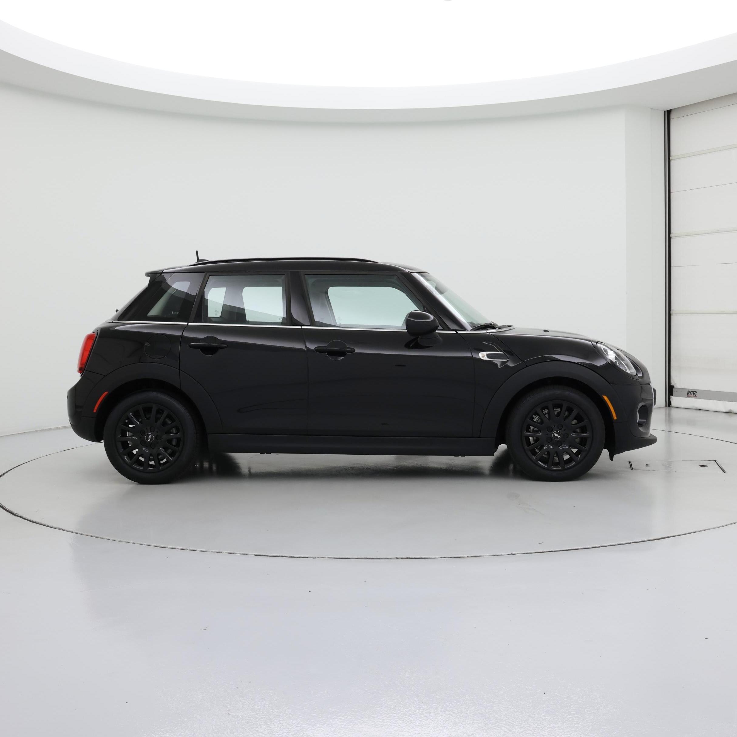 Thumbnail: 2019 MINI Cooper Hardtop - 7